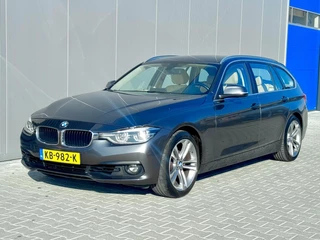 BMW 3-serie Touring 318i Centennial High Executive