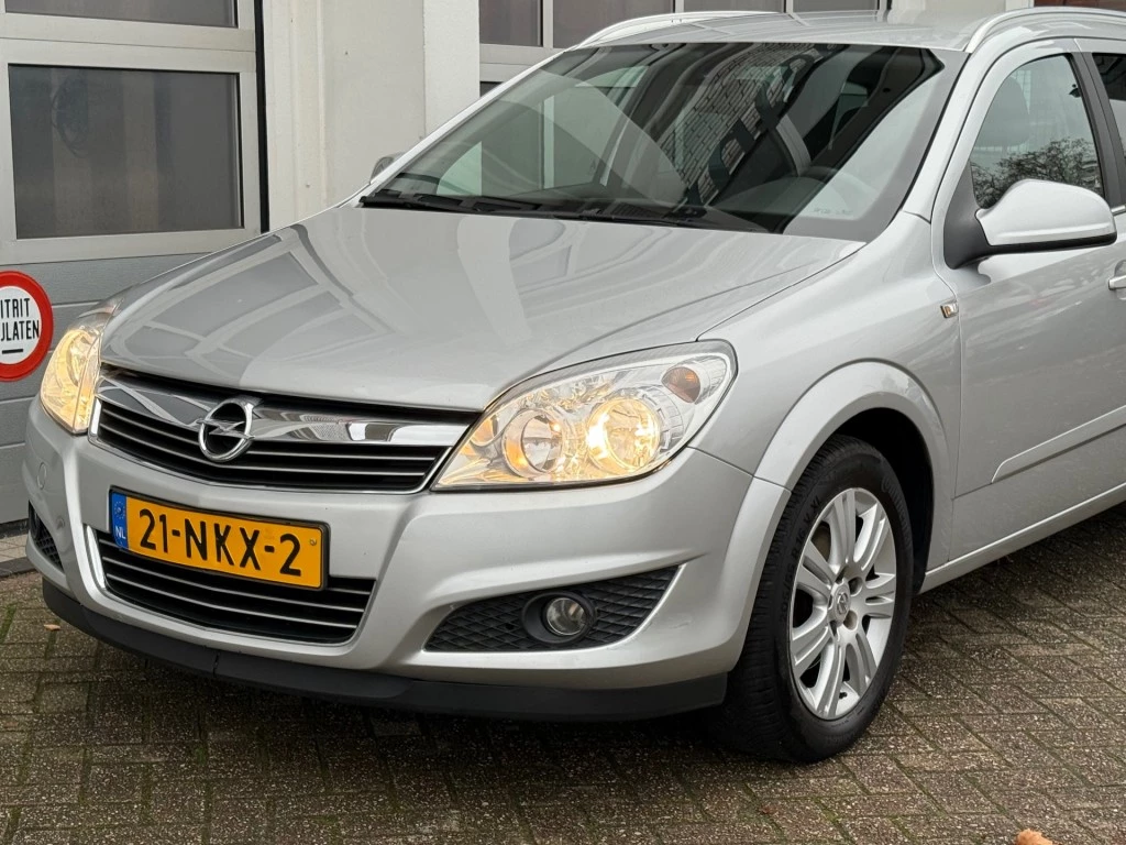Hoofdafbeelding Opel Astra