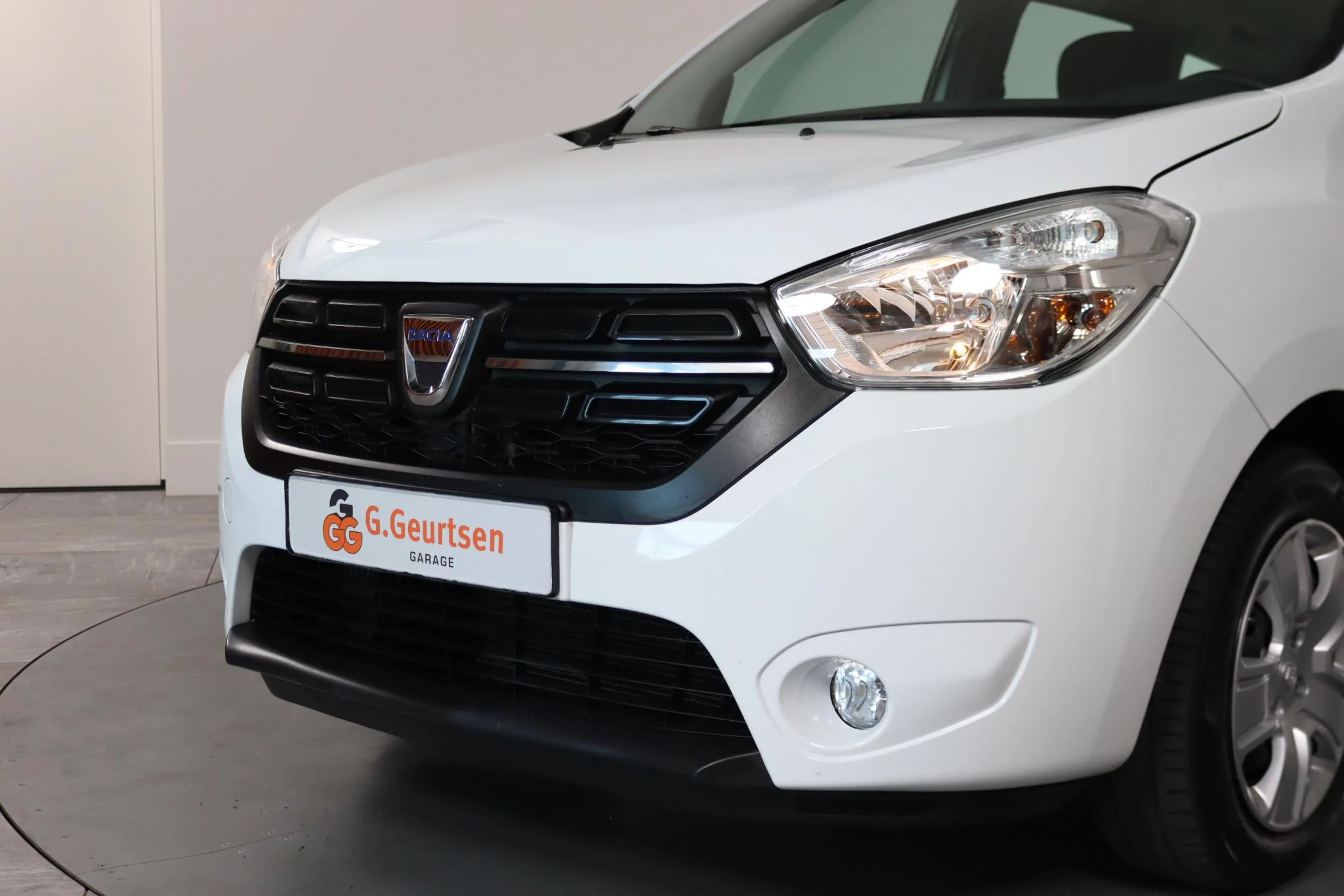 Hoofdafbeelding Dacia Lodgy