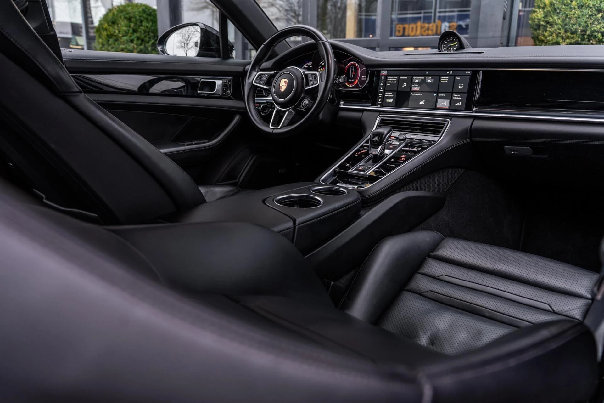 Hoofdafbeelding Porsche Panamera