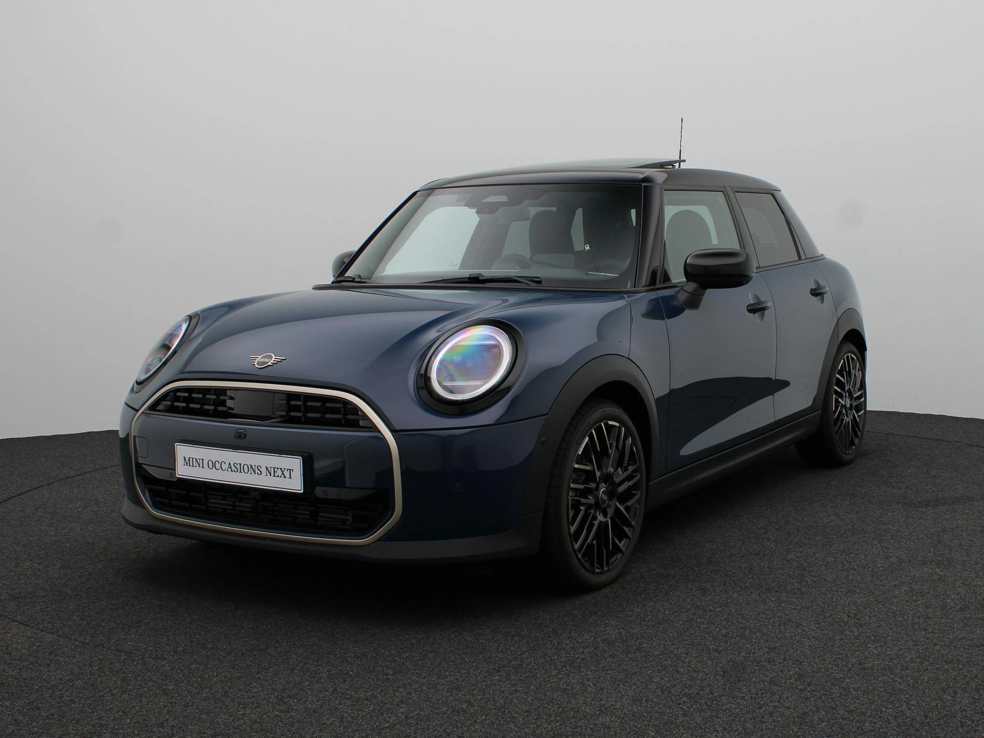 Hoofdafbeelding MINI 5-deurs