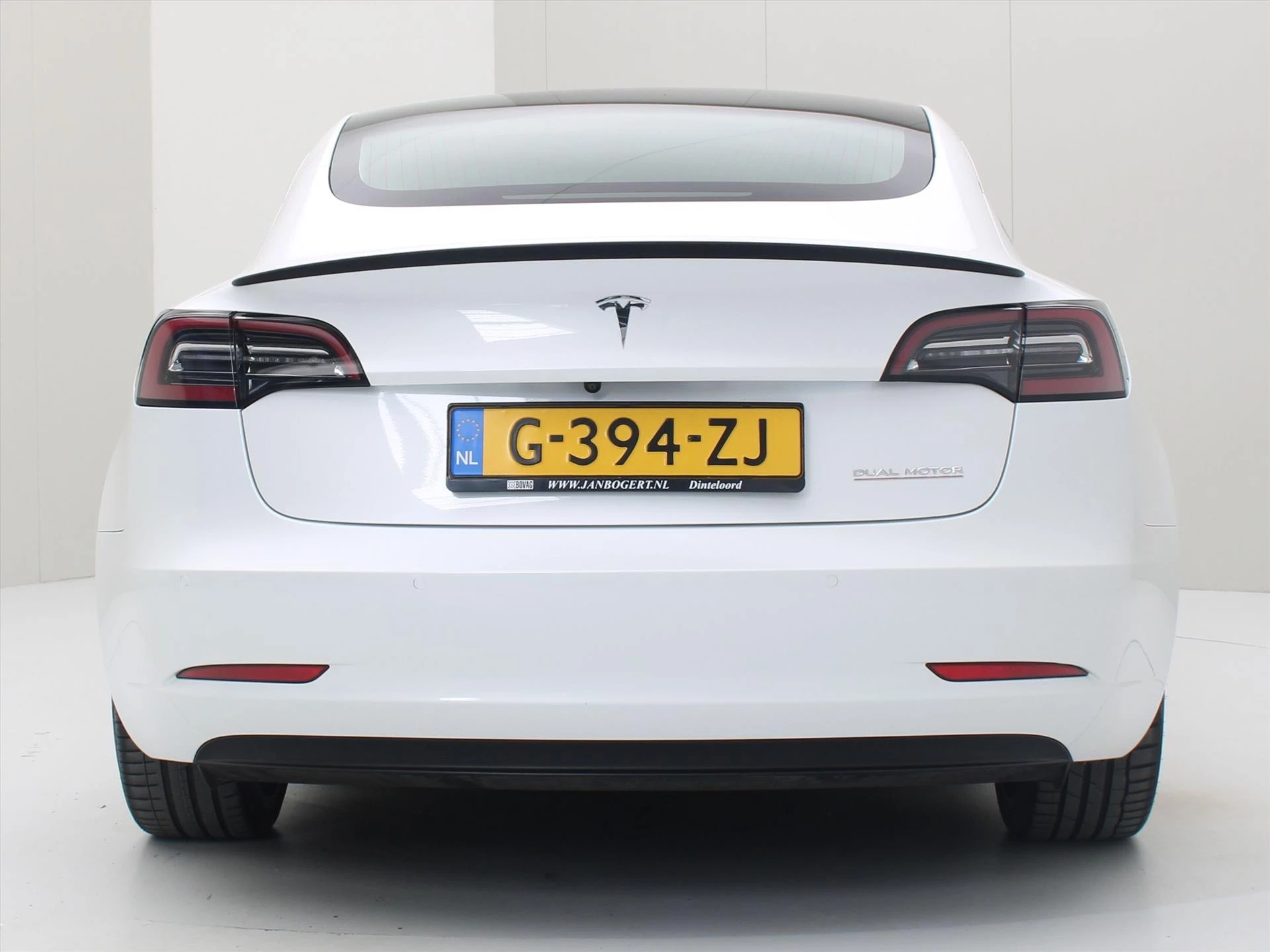 Hoofdafbeelding Tesla Model 3