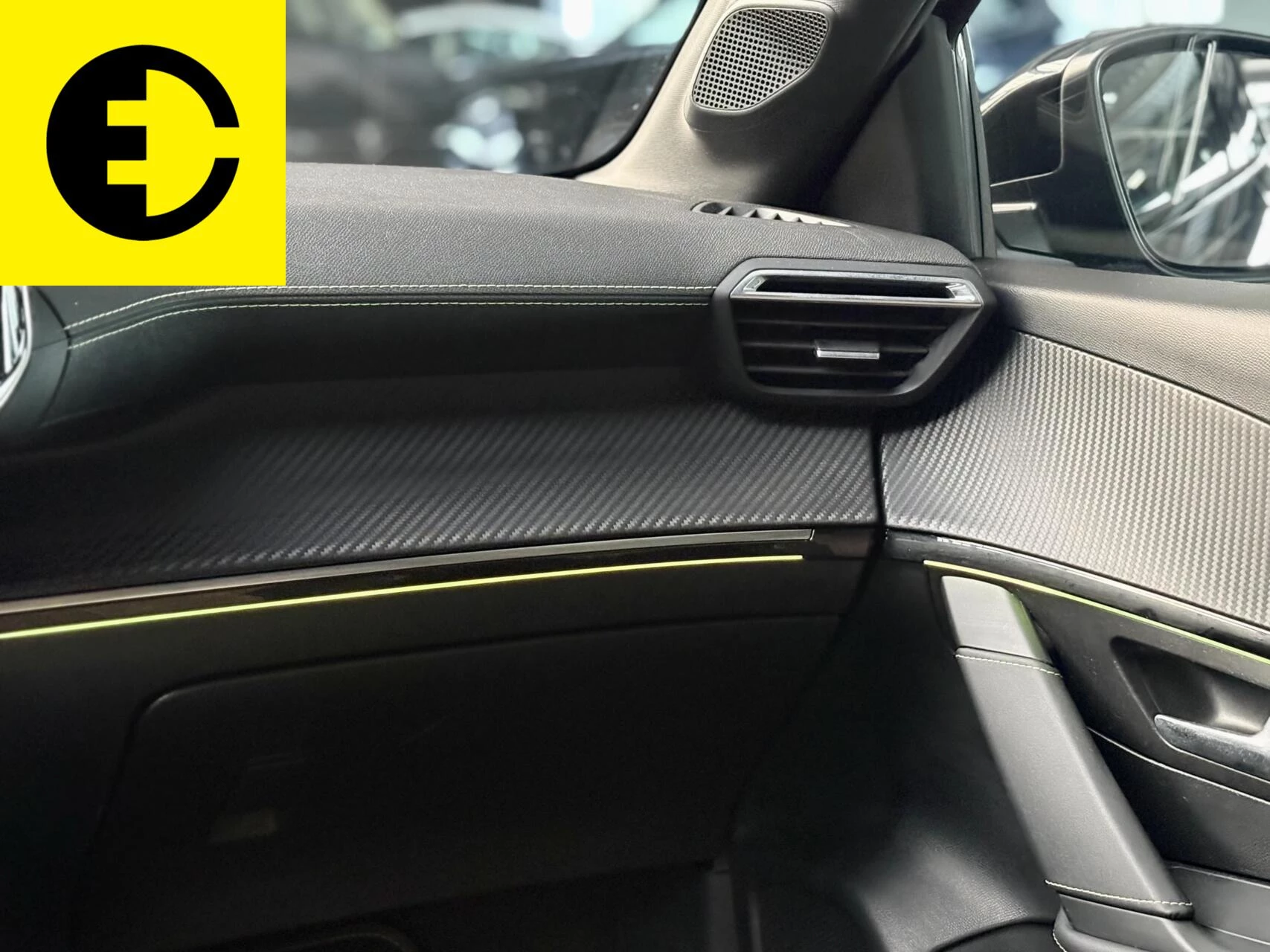 Hoofdafbeelding Peugeot e-208