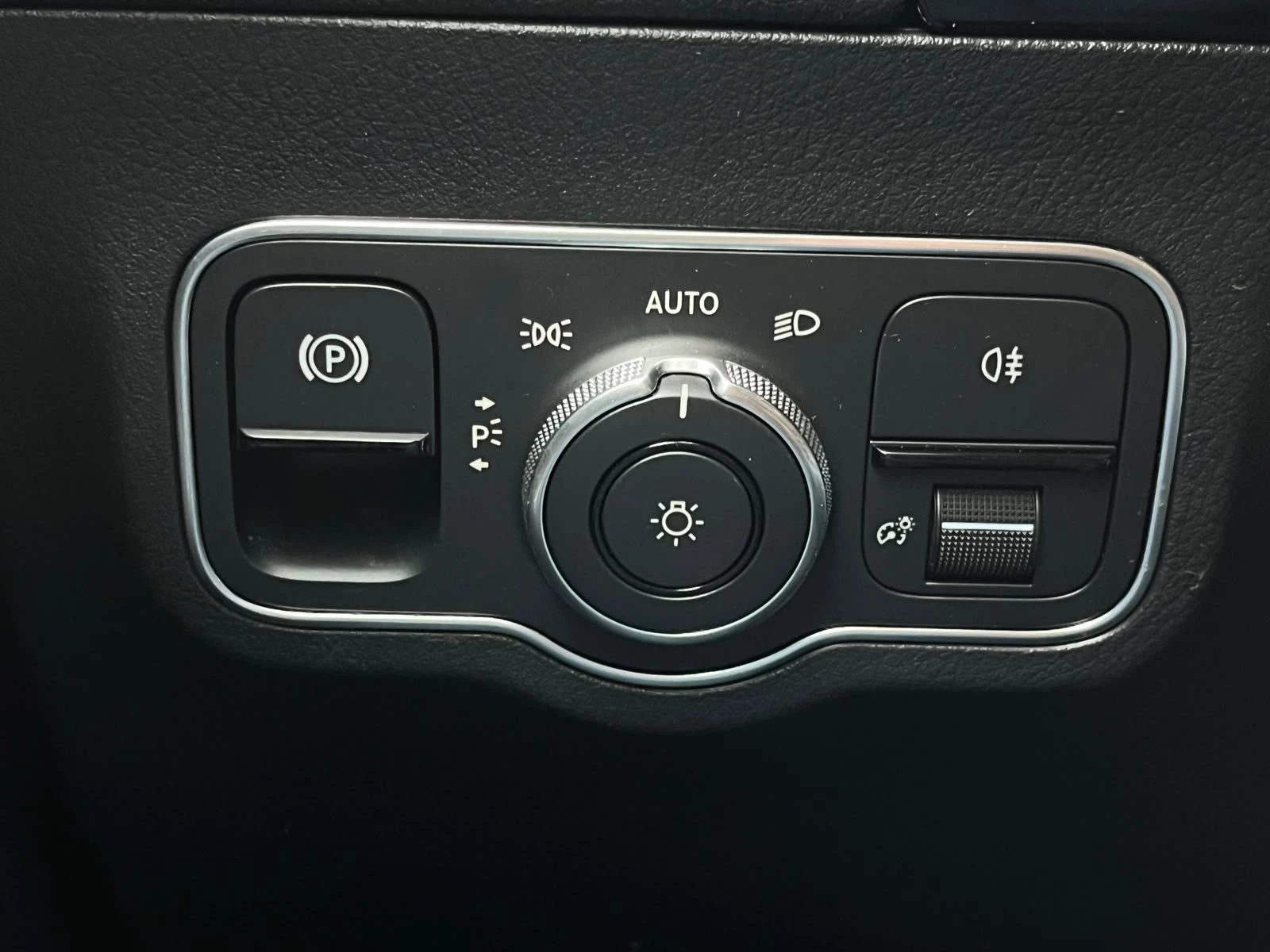 Hoofdafbeelding Mercedes-Benz EQA