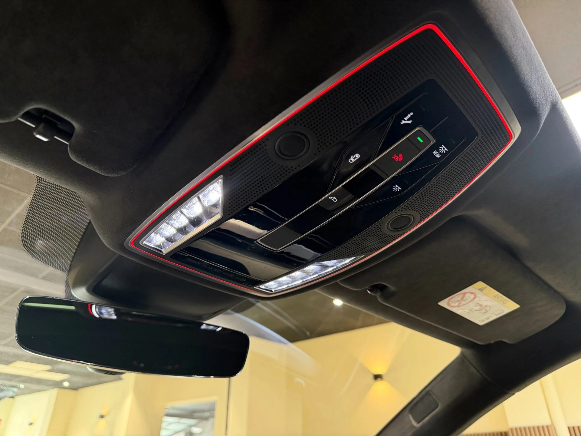 Hoofdafbeelding Audi A8