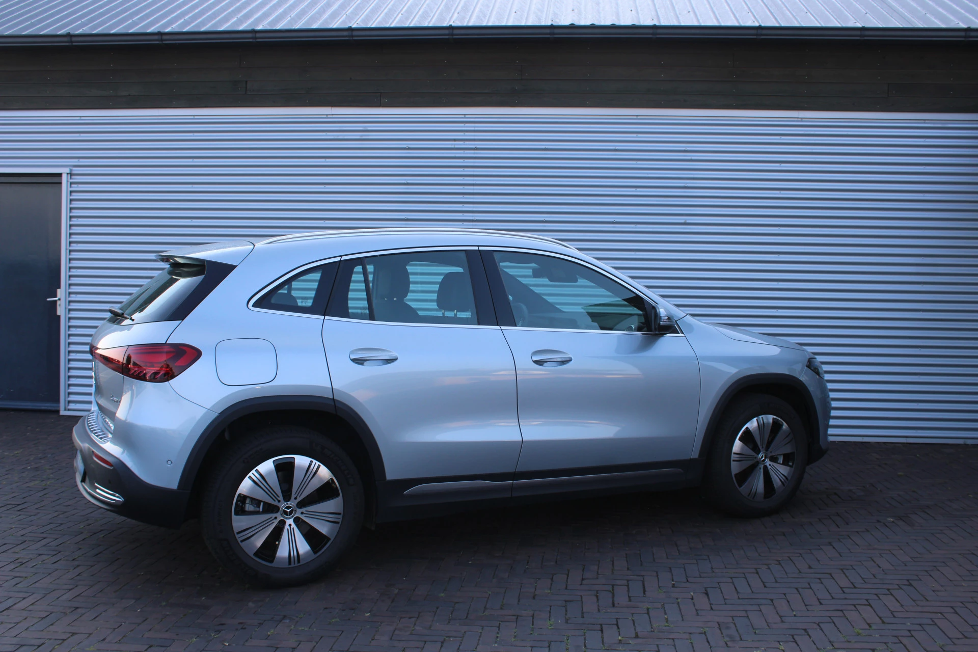 Hoofdafbeelding Mercedes-Benz EQA