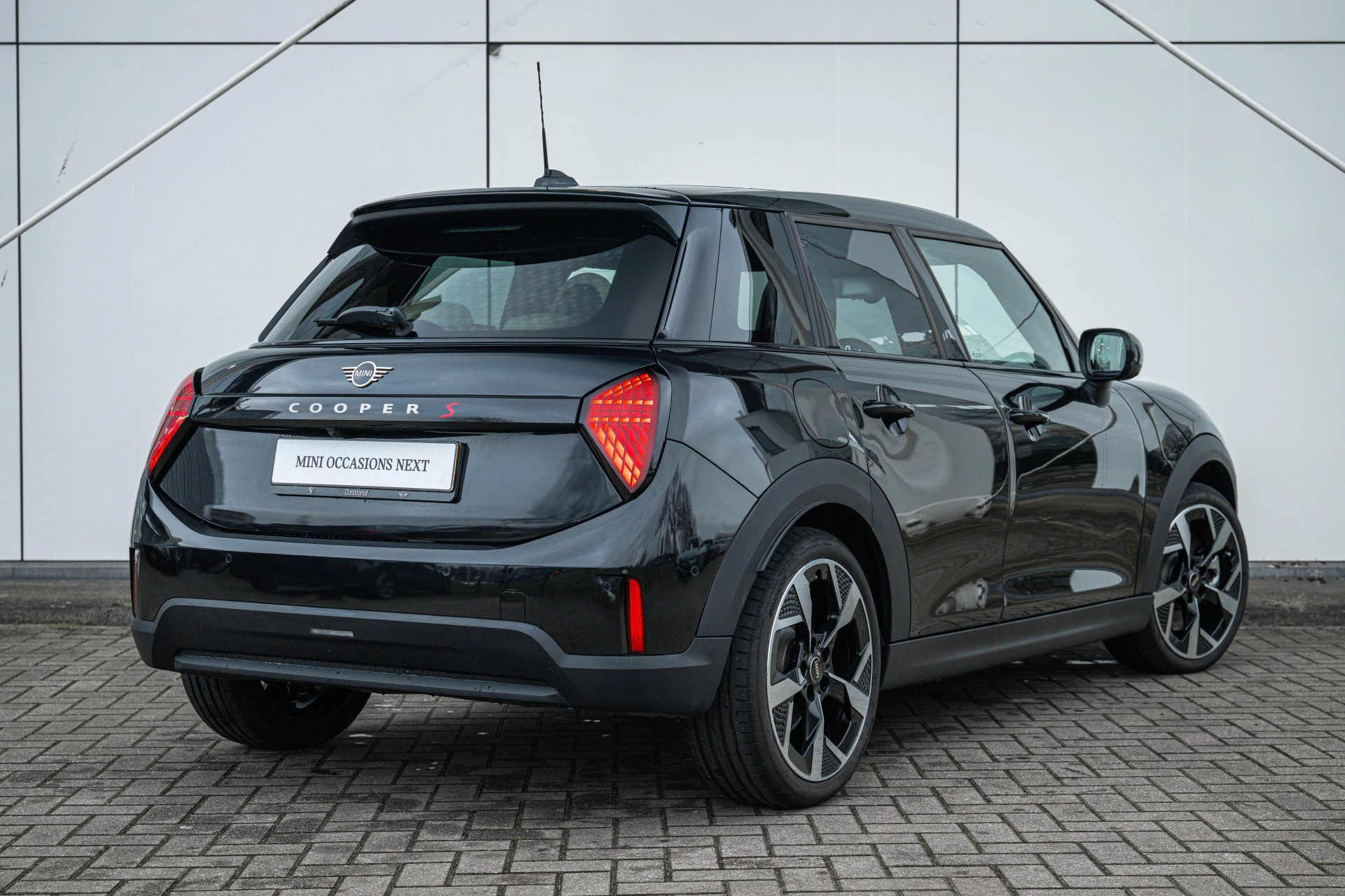 Hoofdafbeelding MINI 5-deurs