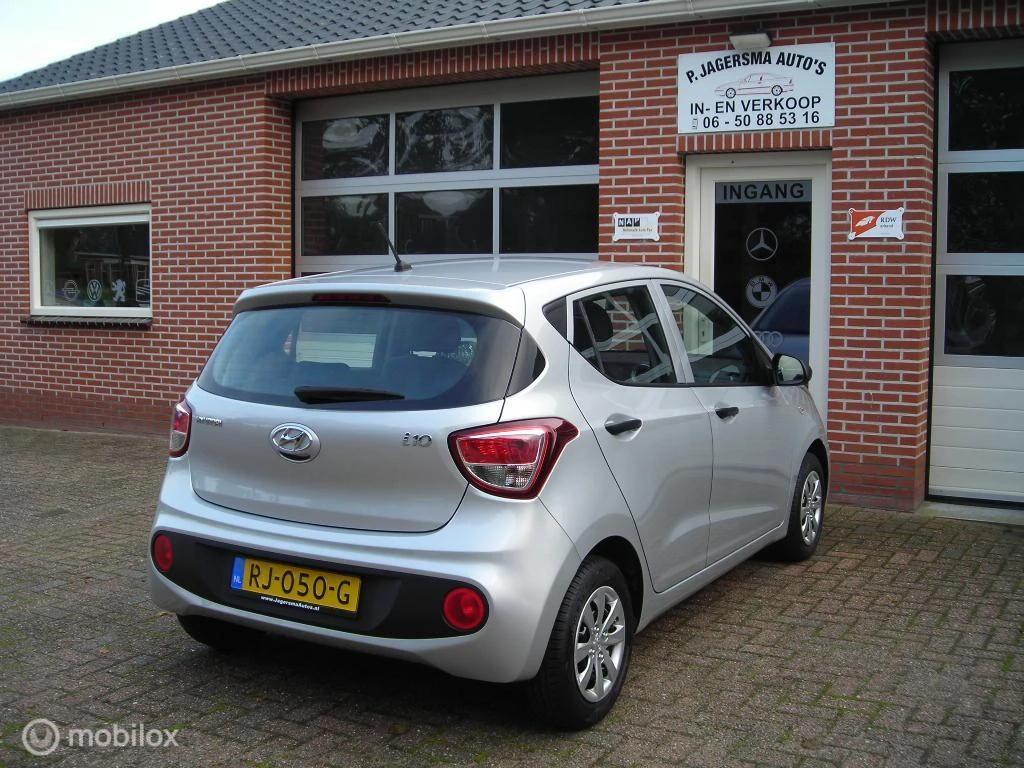 Hoofdafbeelding Hyundai i10
