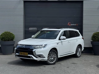 Mitsubishi Outlander 2.4 PHEV Intense+ | Panoramadak | Camera | DAB | 18 Inch Lichtmetalen Velgen | Carplay |