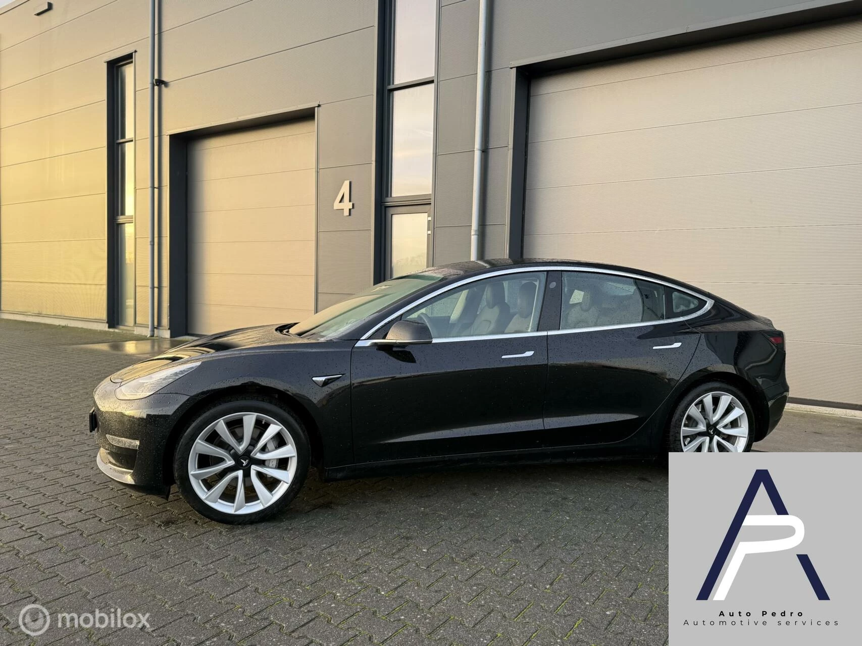 Hoofdafbeelding Tesla Model 3