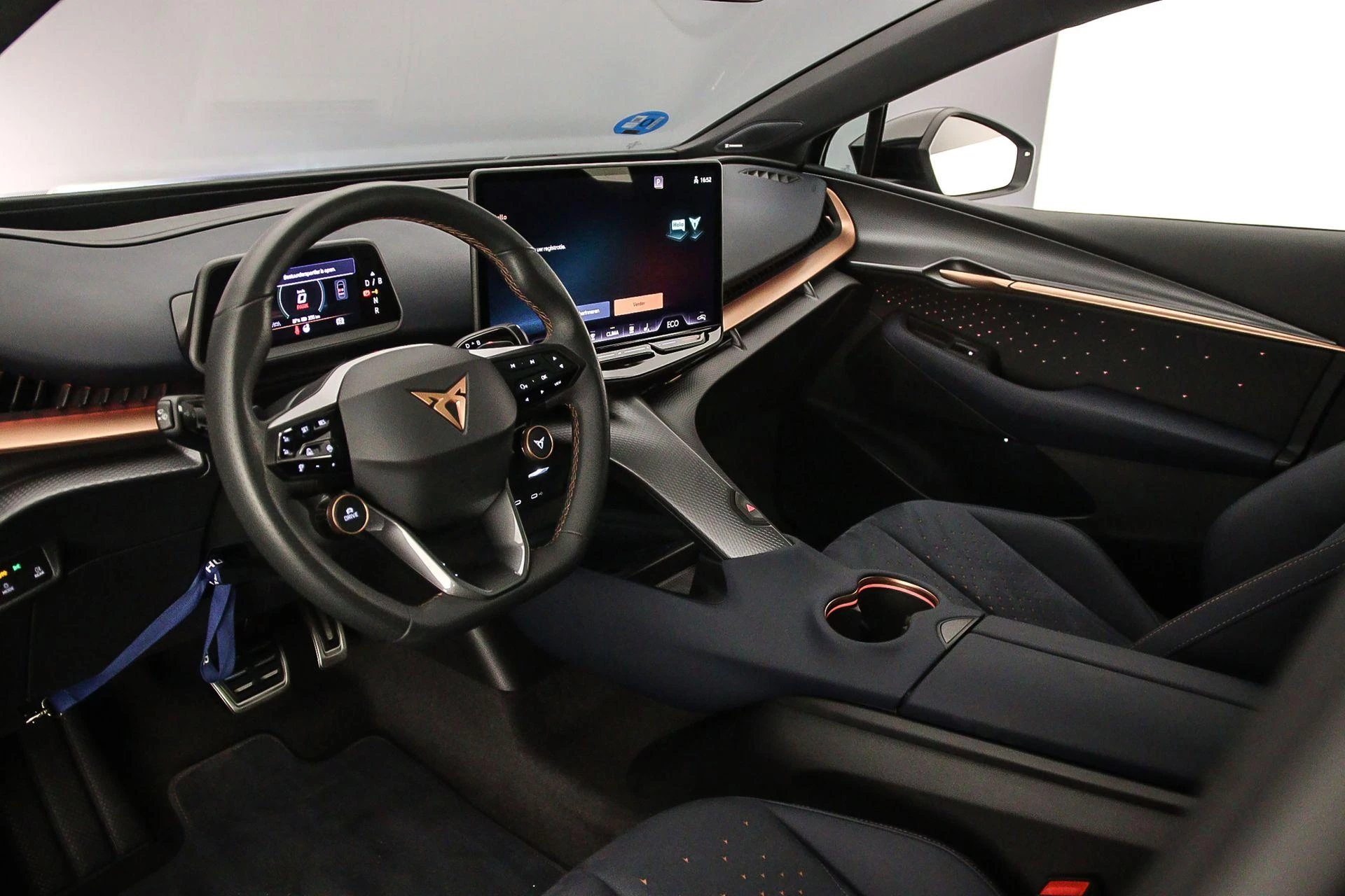 Hoofdafbeelding CUPRA Tavascan