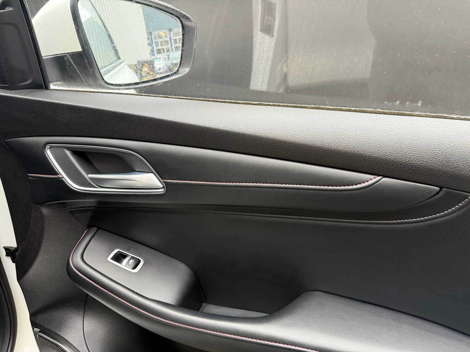 Hoofdafbeelding MG HS