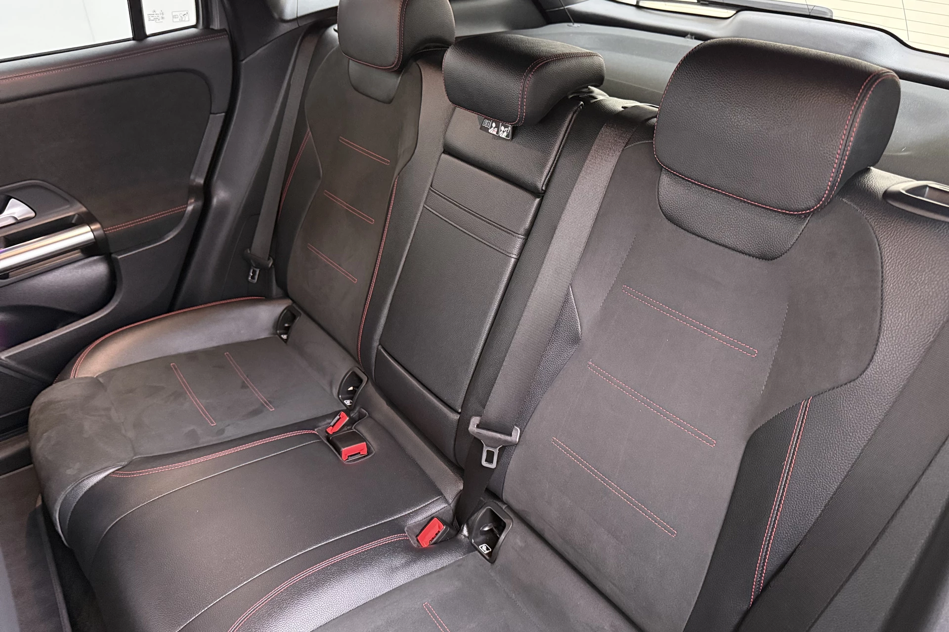 Hoofdafbeelding Mercedes-Benz EQA