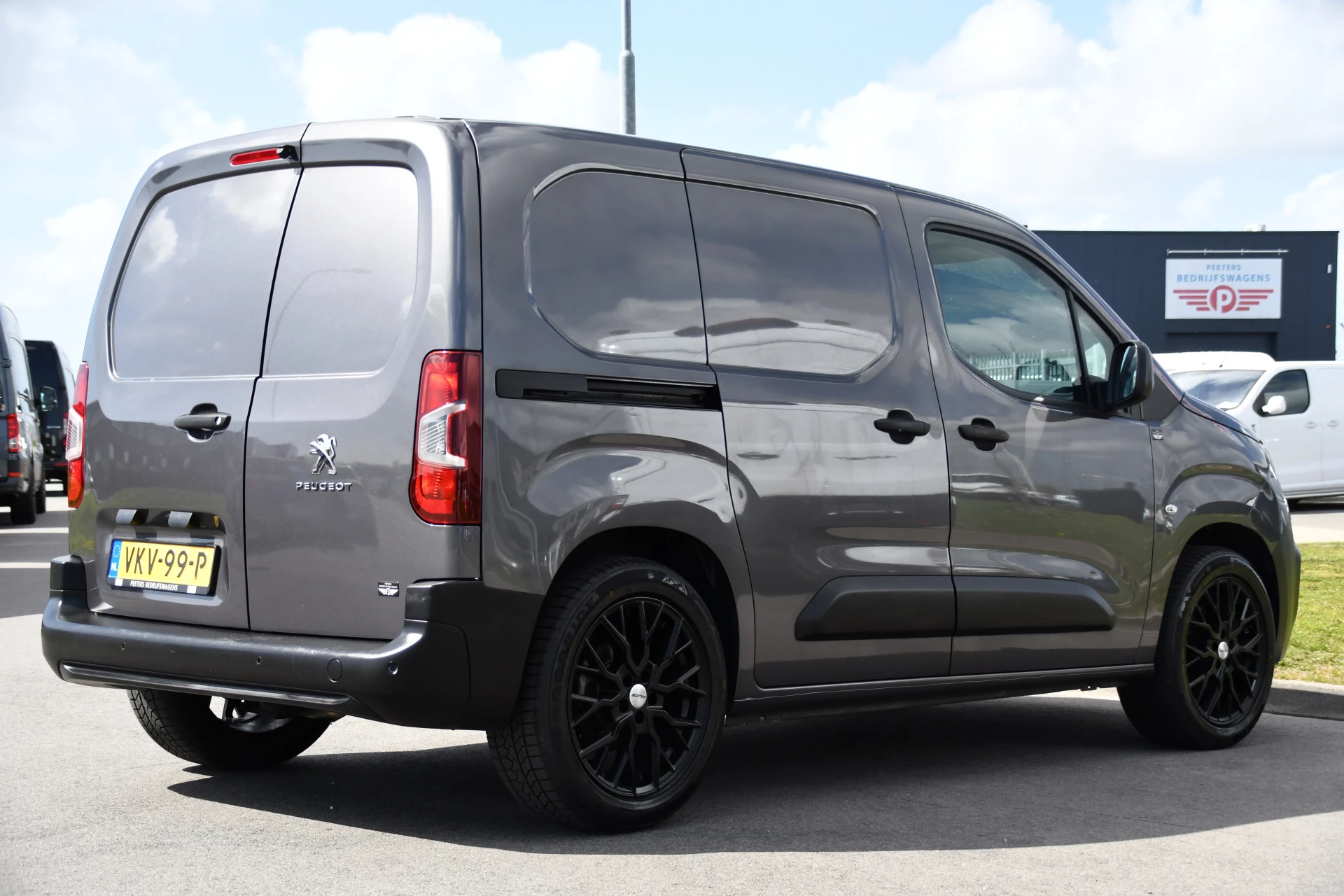 Hoofdafbeelding Peugeot Partner