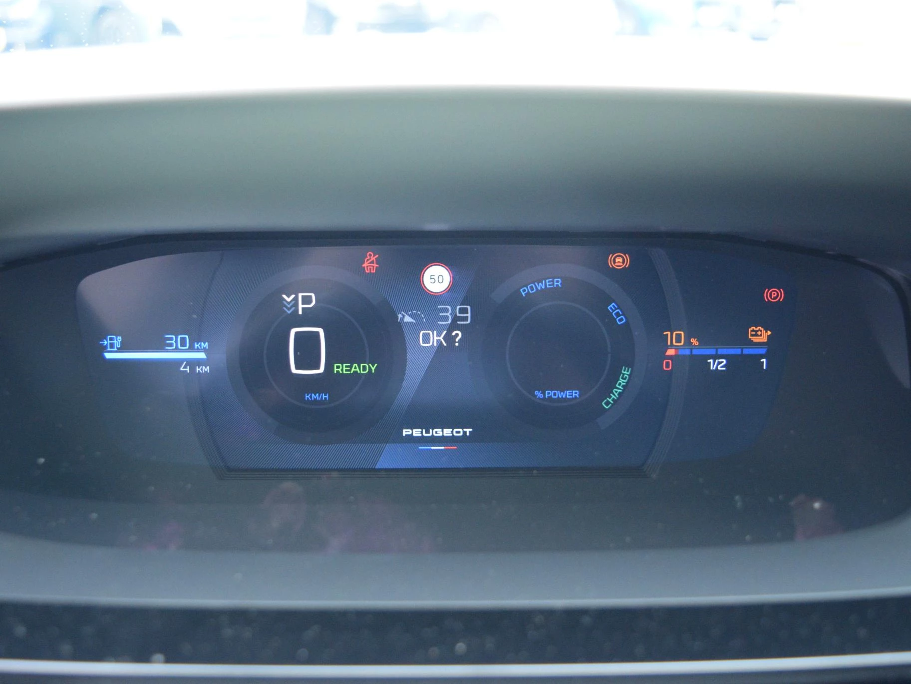 Hoofdafbeelding Peugeot e-308