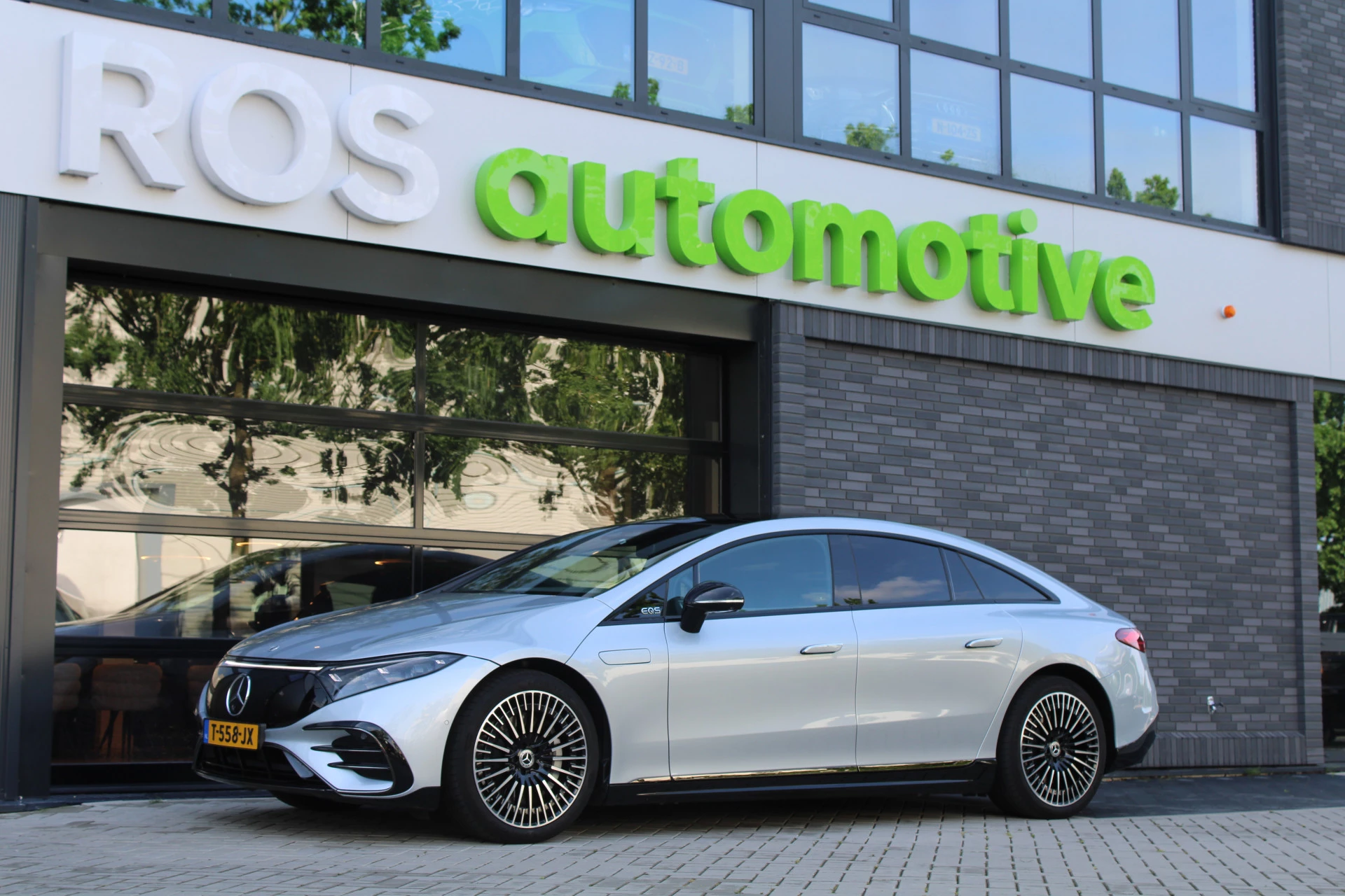Hoofdafbeelding Mercedes-Benz EQS
