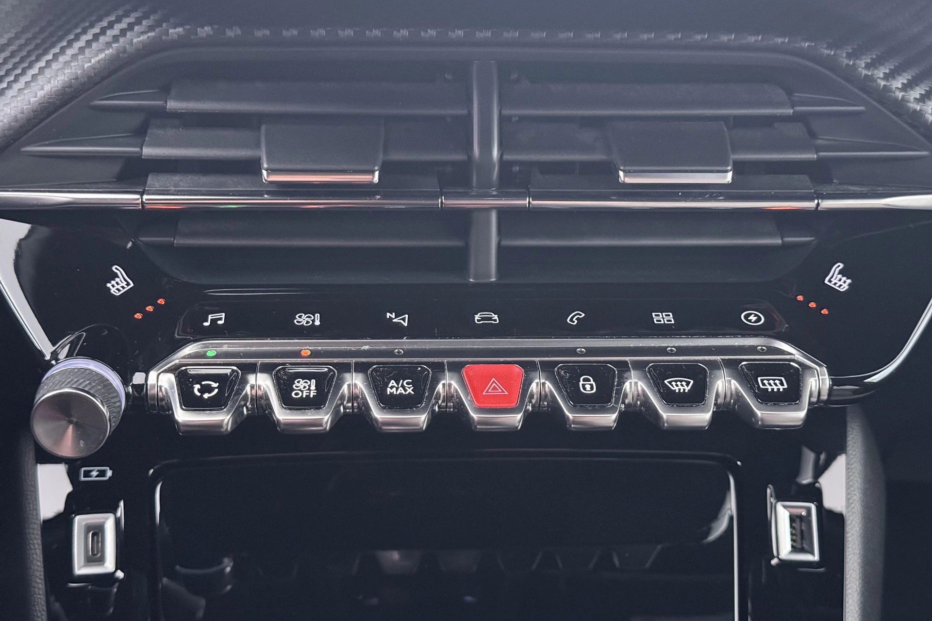 Hoofdafbeelding Peugeot e-2008