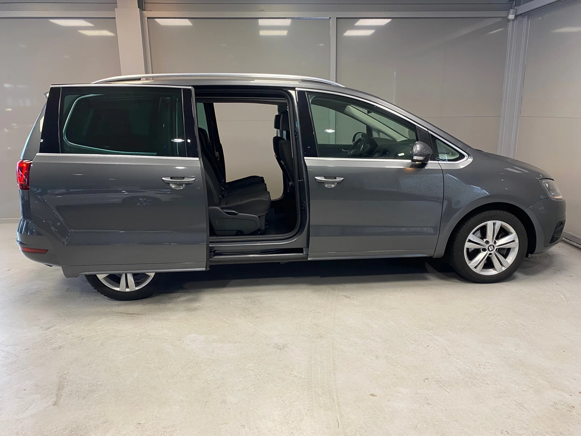 Hoofdafbeelding SEAT Alhambra