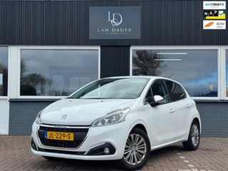 Peugeot 208 1.2 PureTech Allure / Navi / PDC