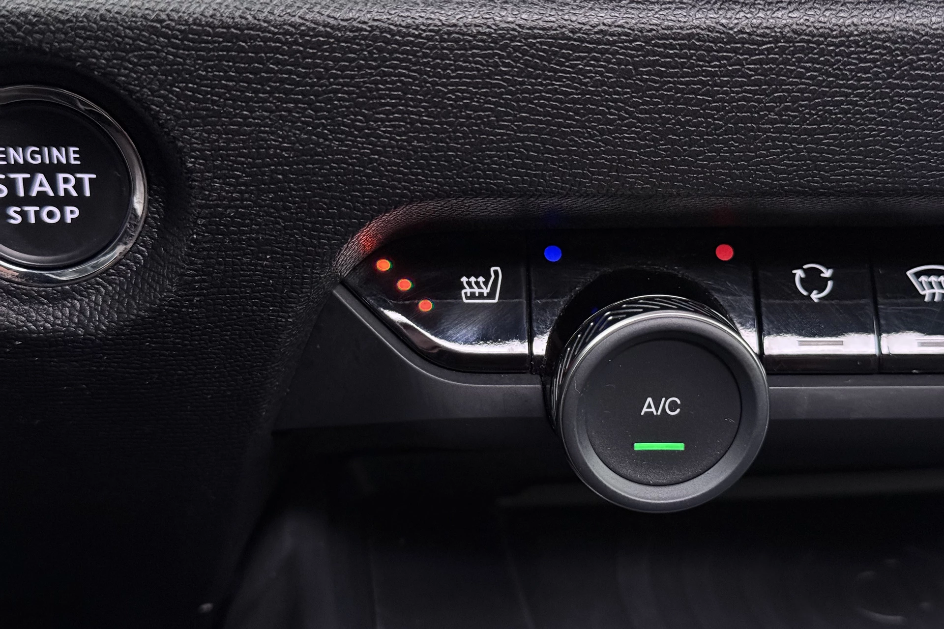 Hoofdafbeelding Citroën ë-C4