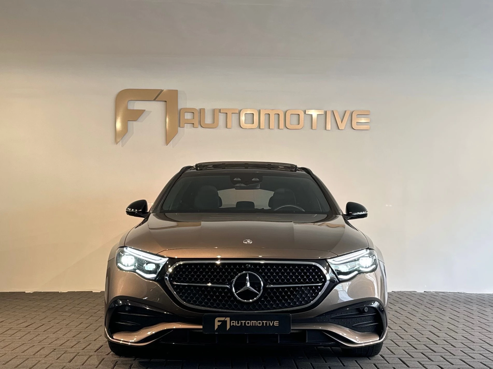 Hoofdafbeelding Mercedes-Benz E-Klasse