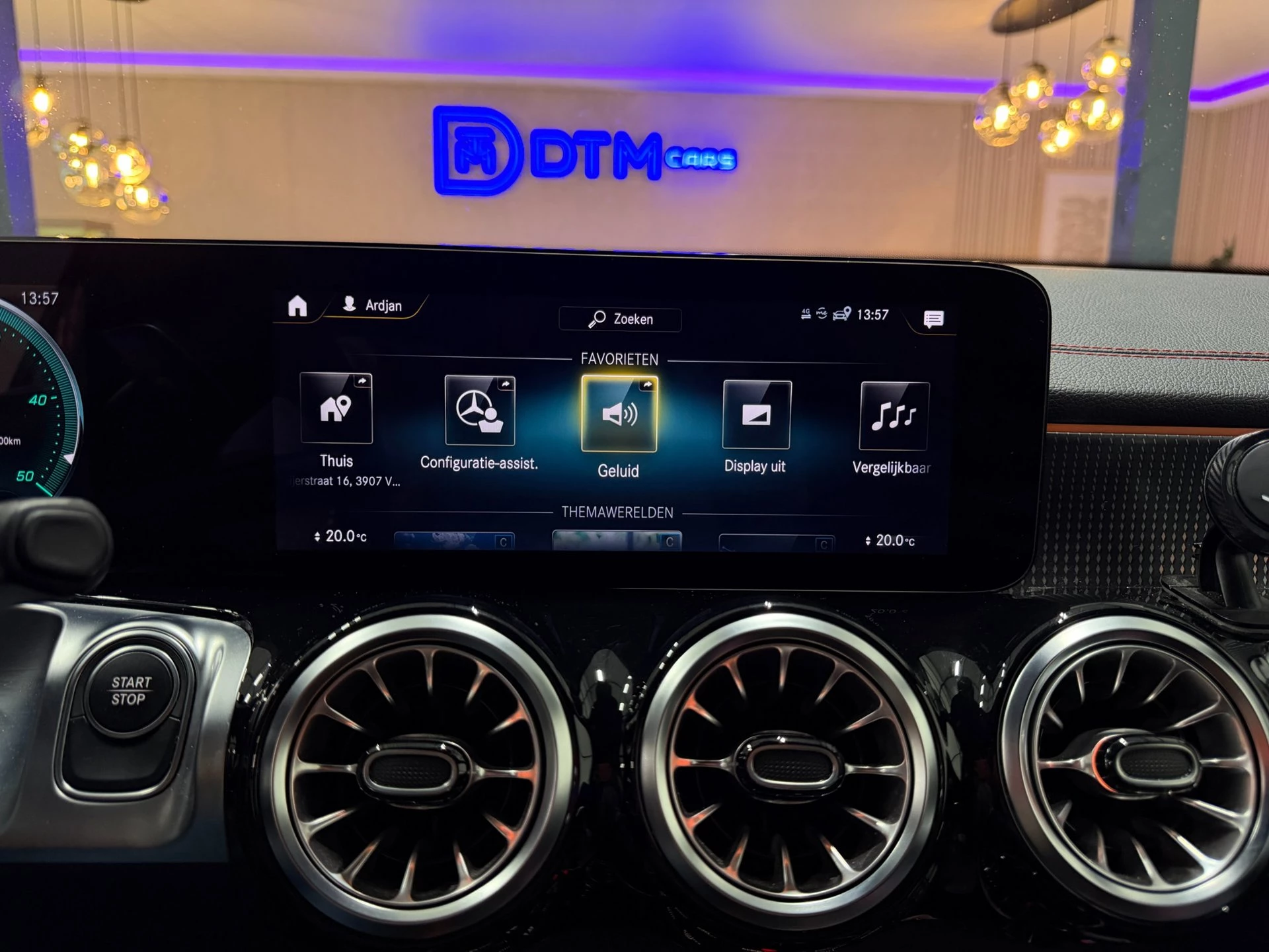 Hoofdafbeelding Mercedes-Benz EQB