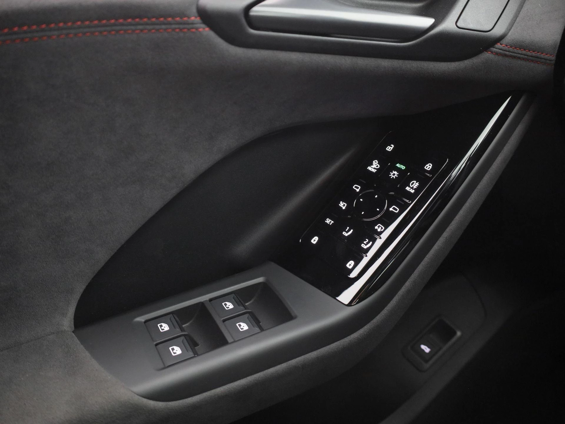Hoofdafbeelding Audi Q6 e-tron