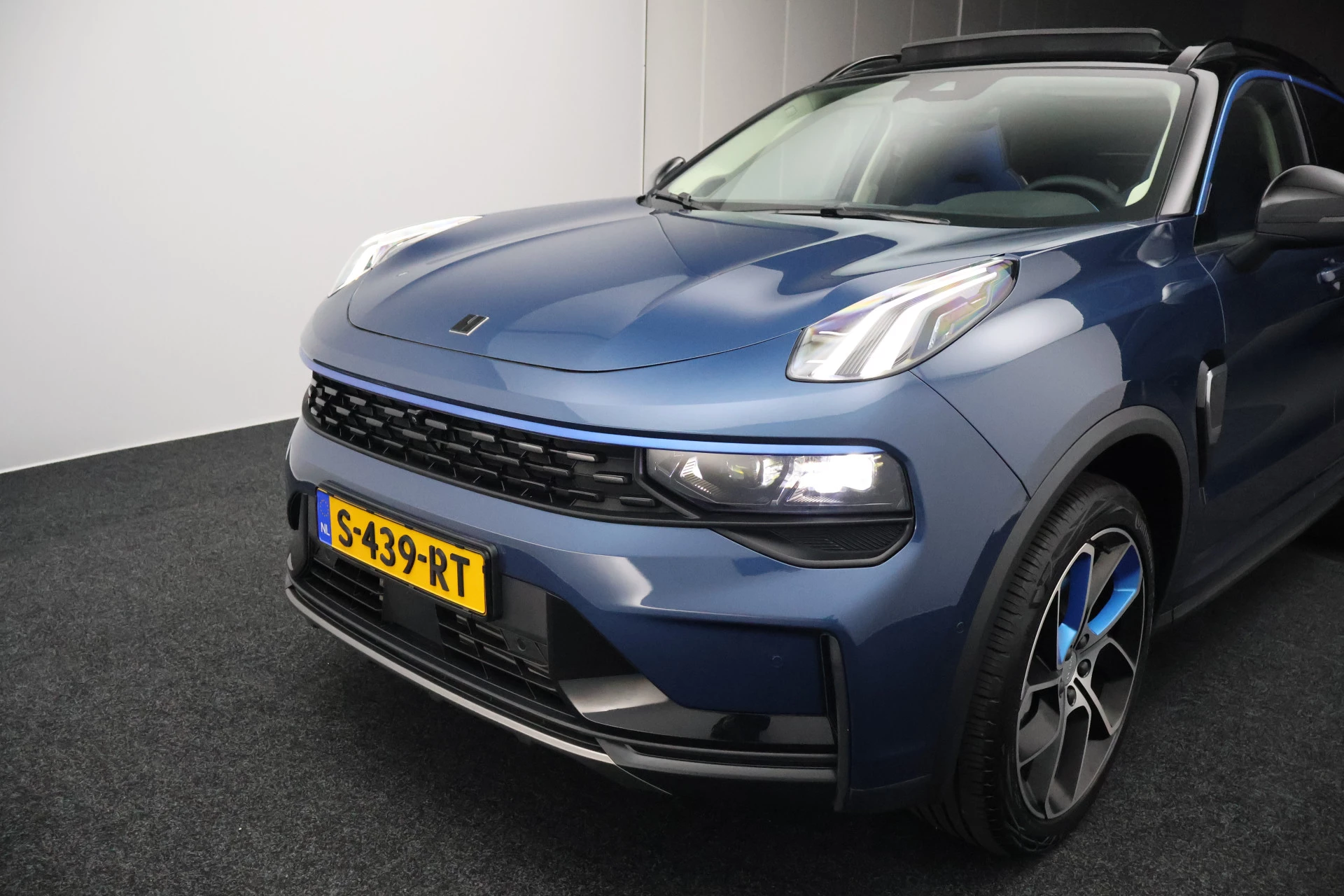 Hoofdafbeelding Lynk & Co 01