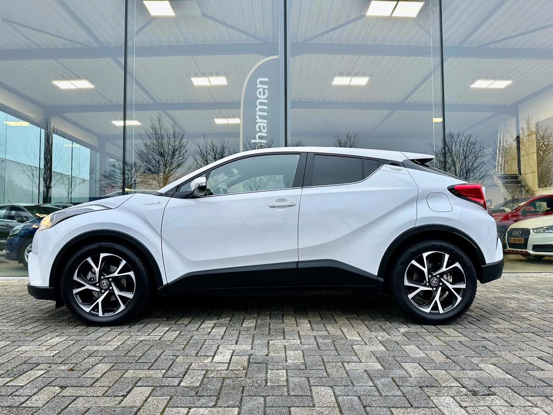 Hoofdafbeelding Toyota C-HR