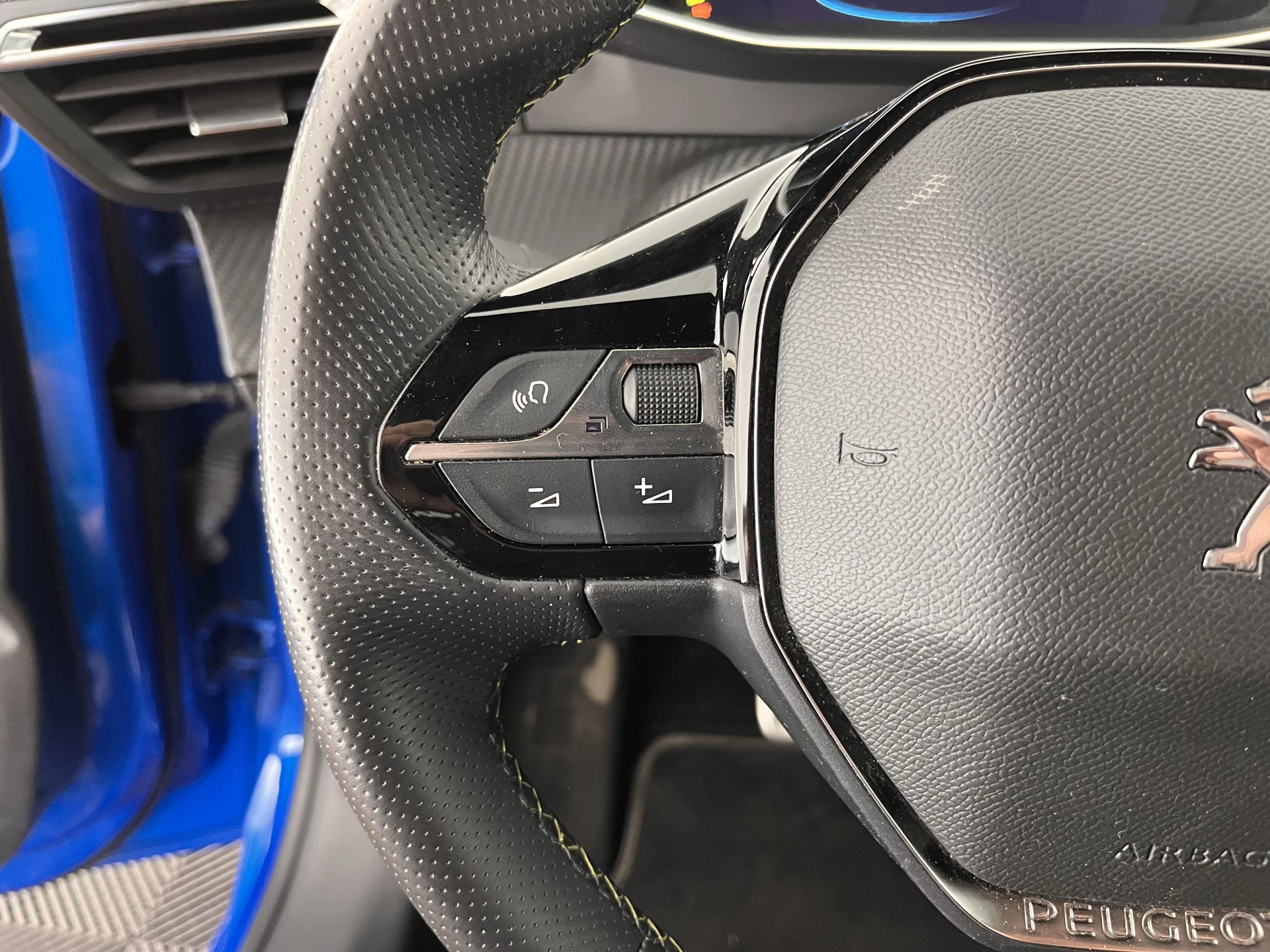 Hoofdafbeelding Peugeot e-208