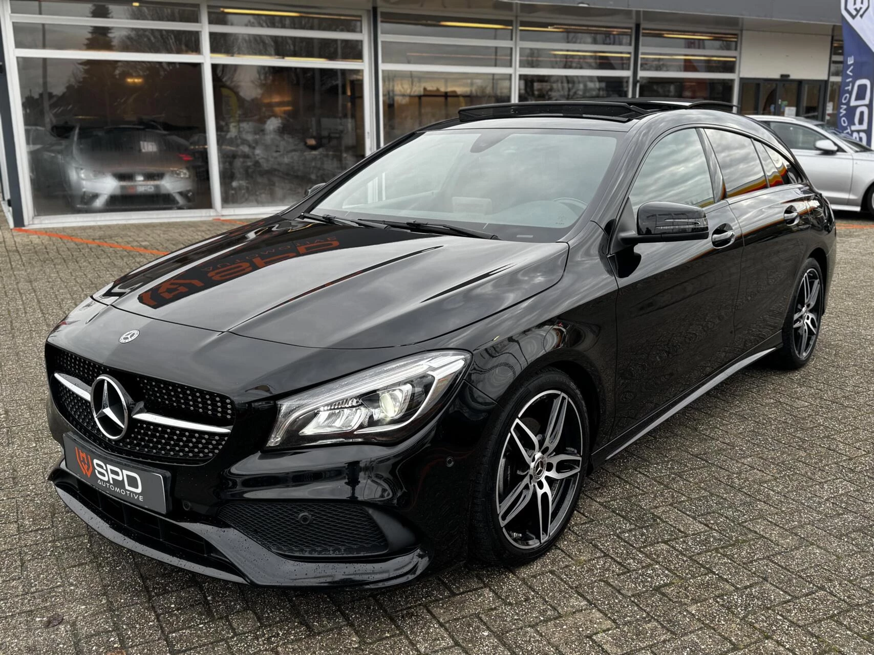 Hoofdafbeelding Mercedes-Benz CLA