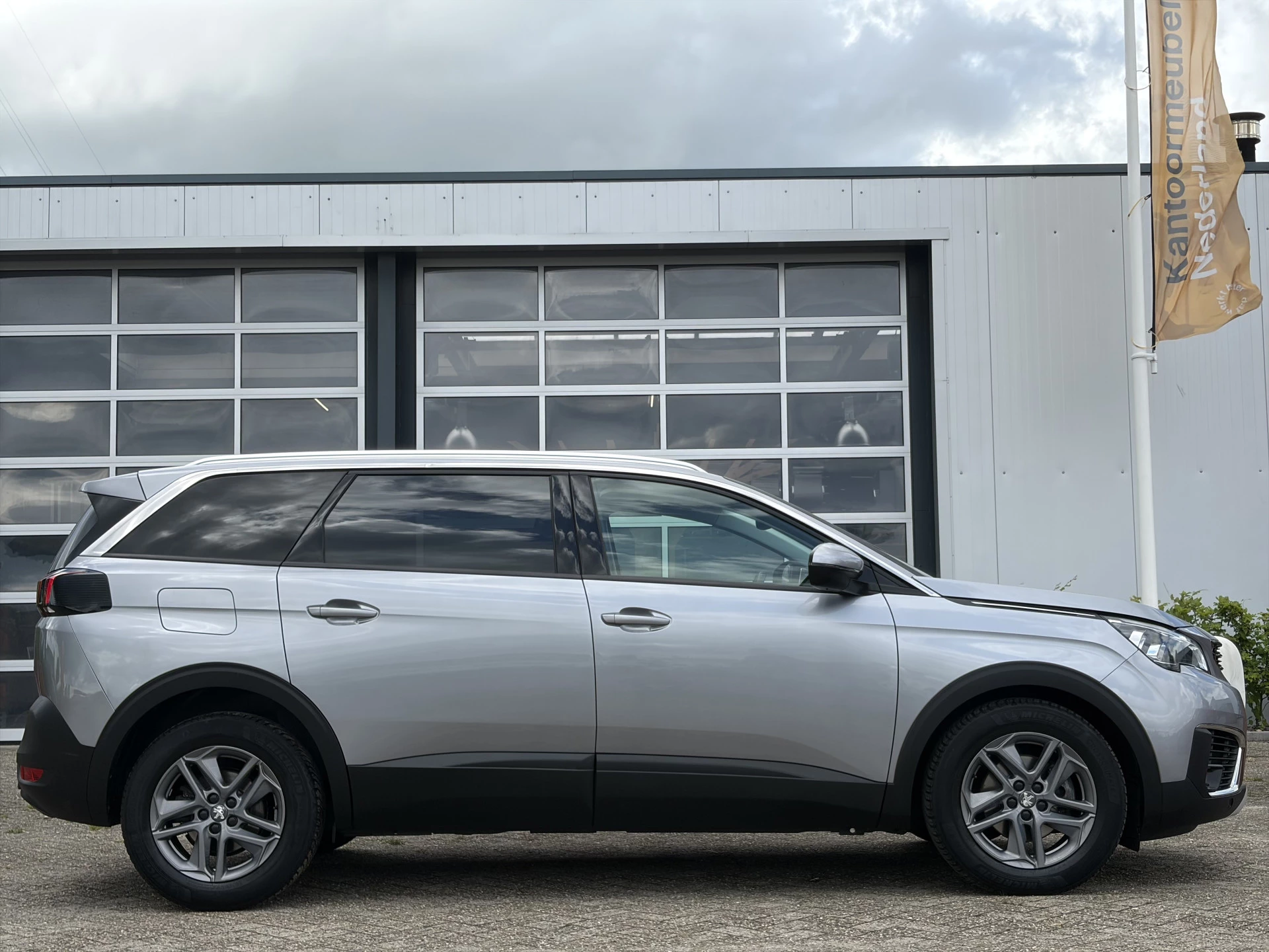 Hoofdafbeelding Peugeot 5008