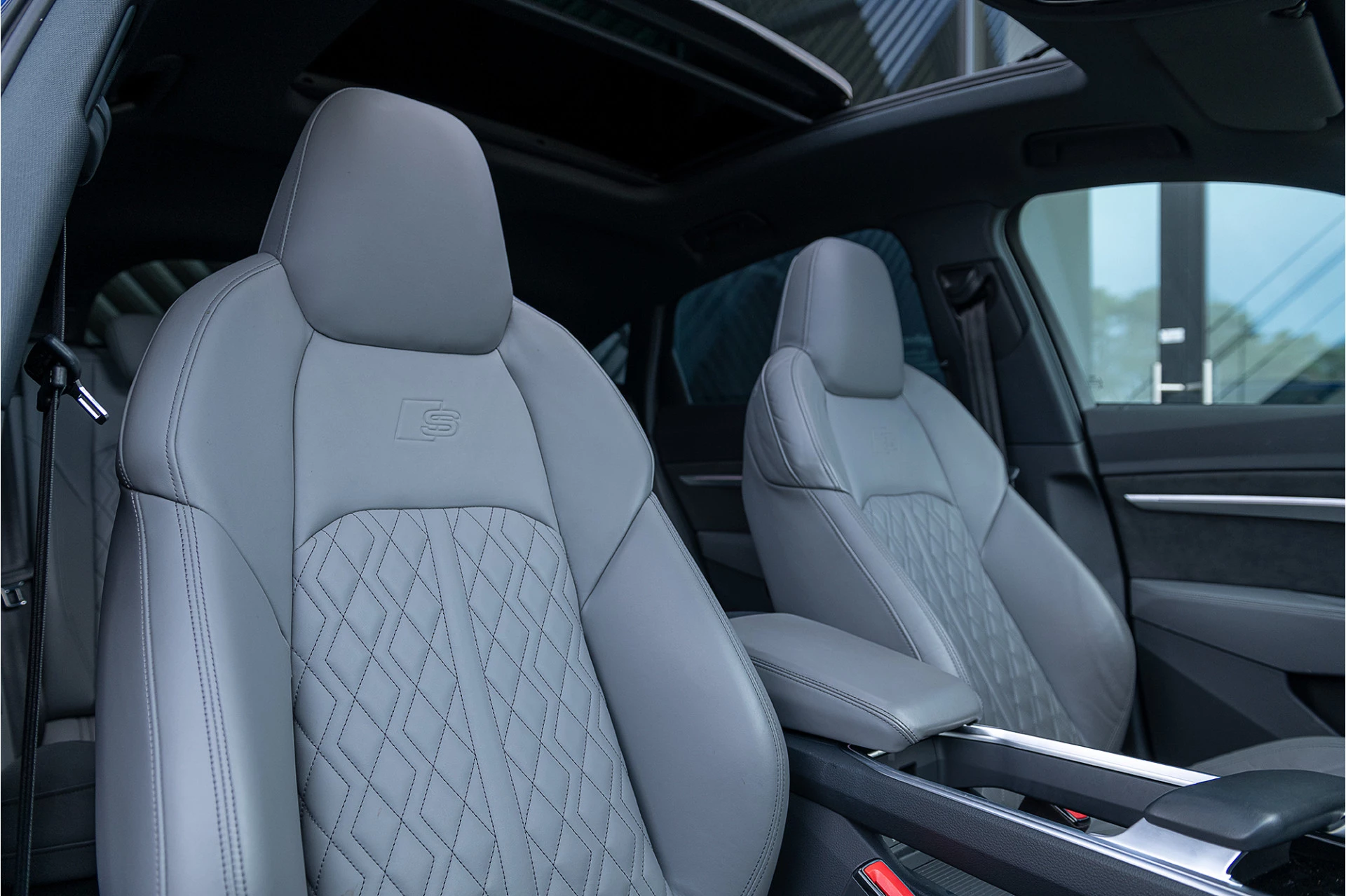 Hoofdafbeelding Audi e-tron