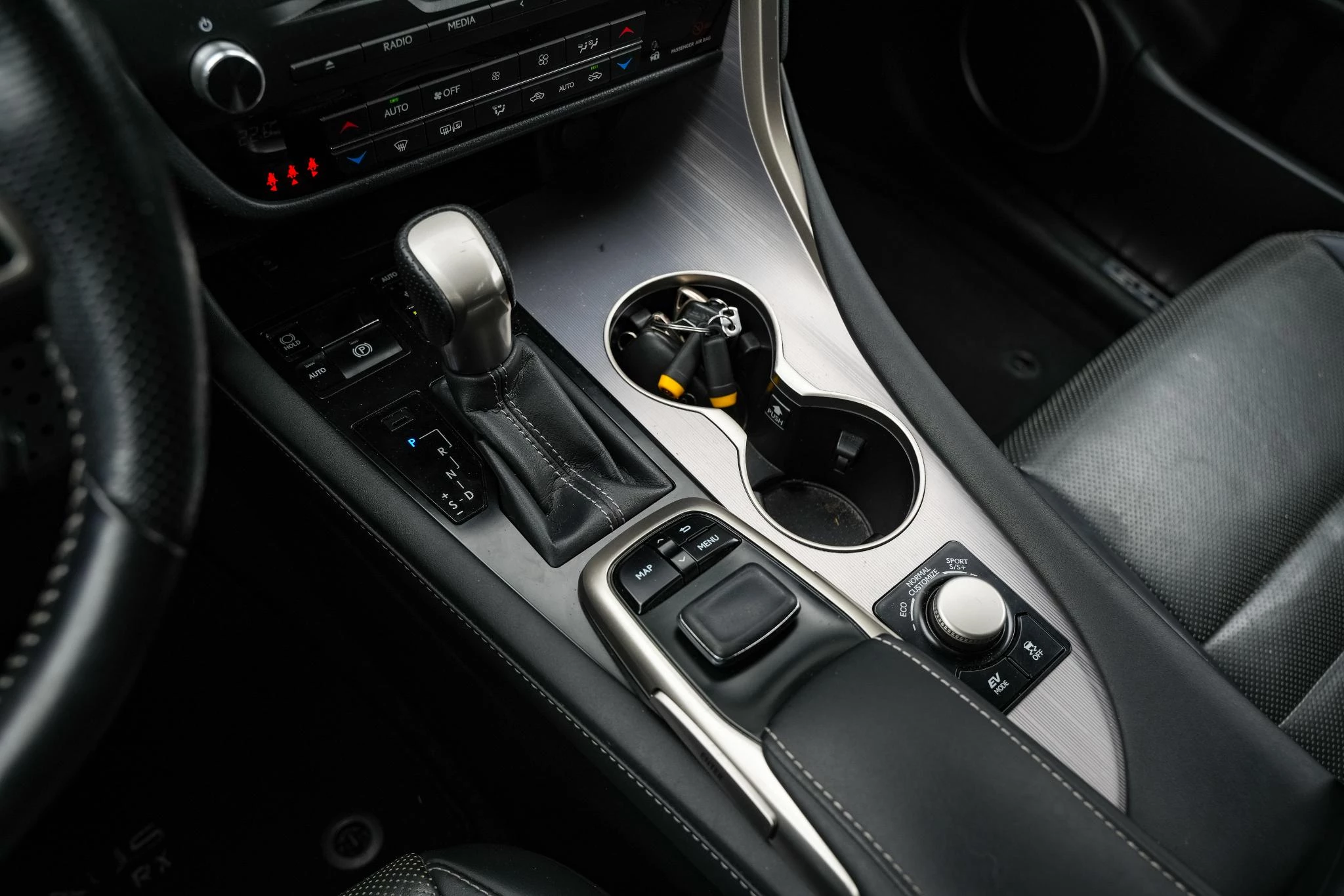 Hoofdafbeelding Lexus RX