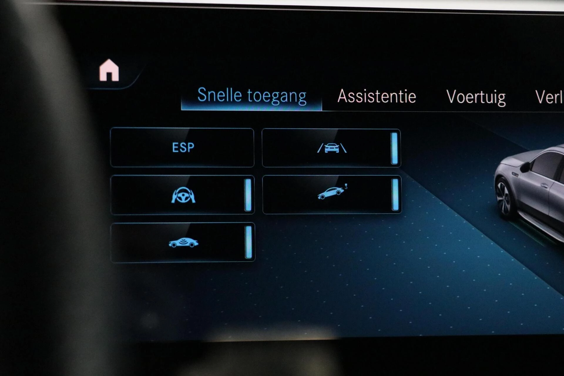 Hoofdafbeelding Mercedes-Benz EQC