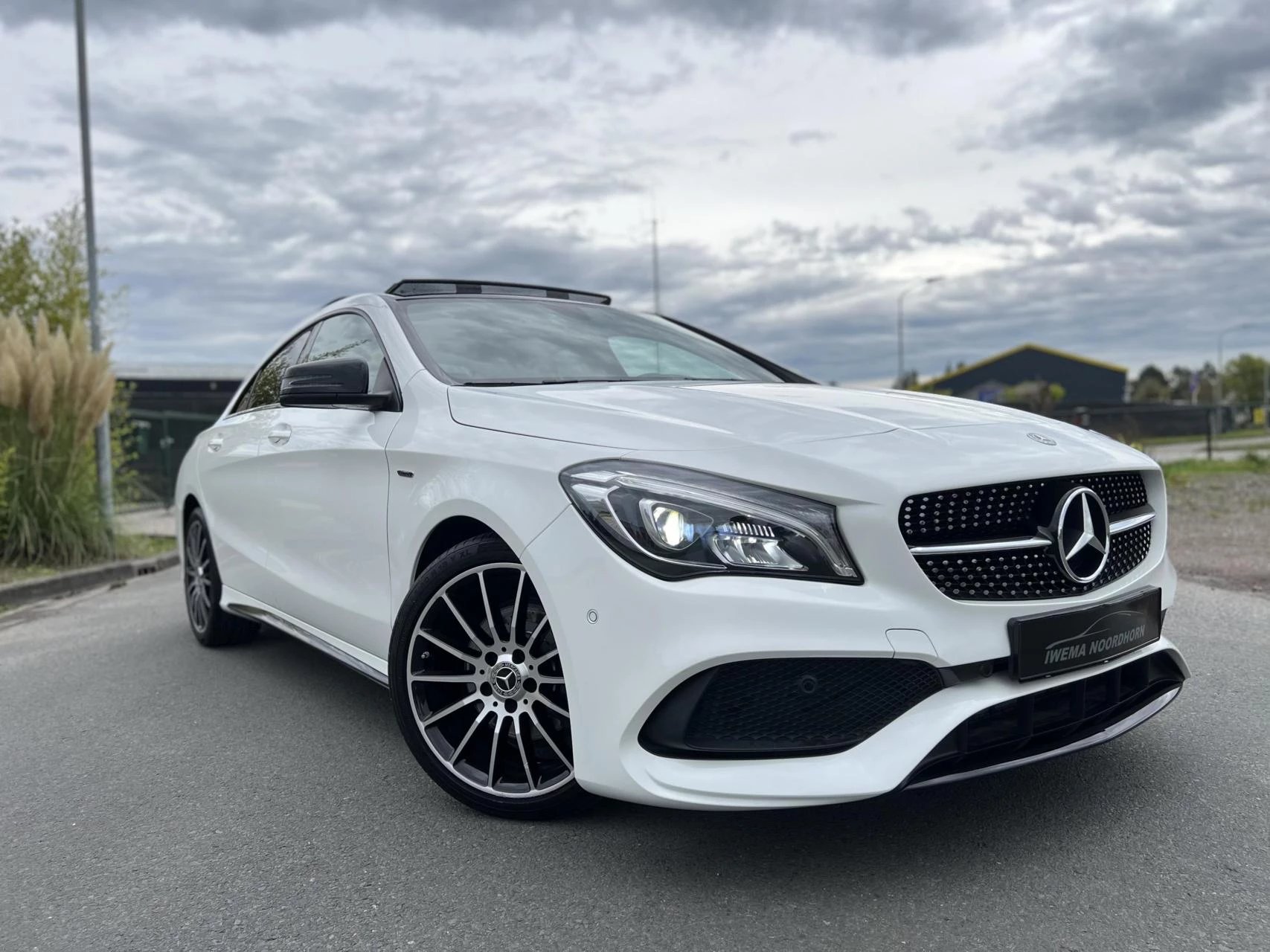 Hoofdafbeelding Mercedes-Benz CLA