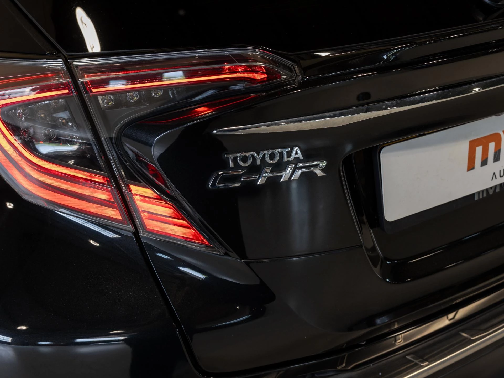 Hoofdafbeelding Toyota C-HR
