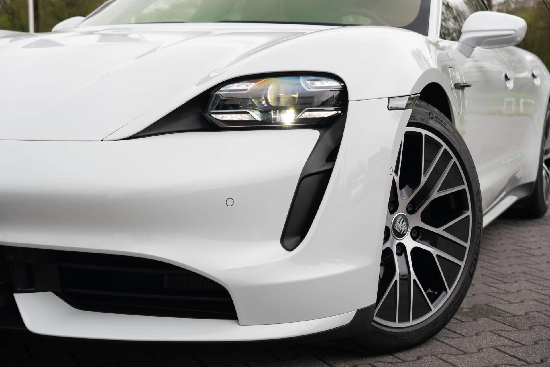 Hoofdafbeelding Porsche Taycan