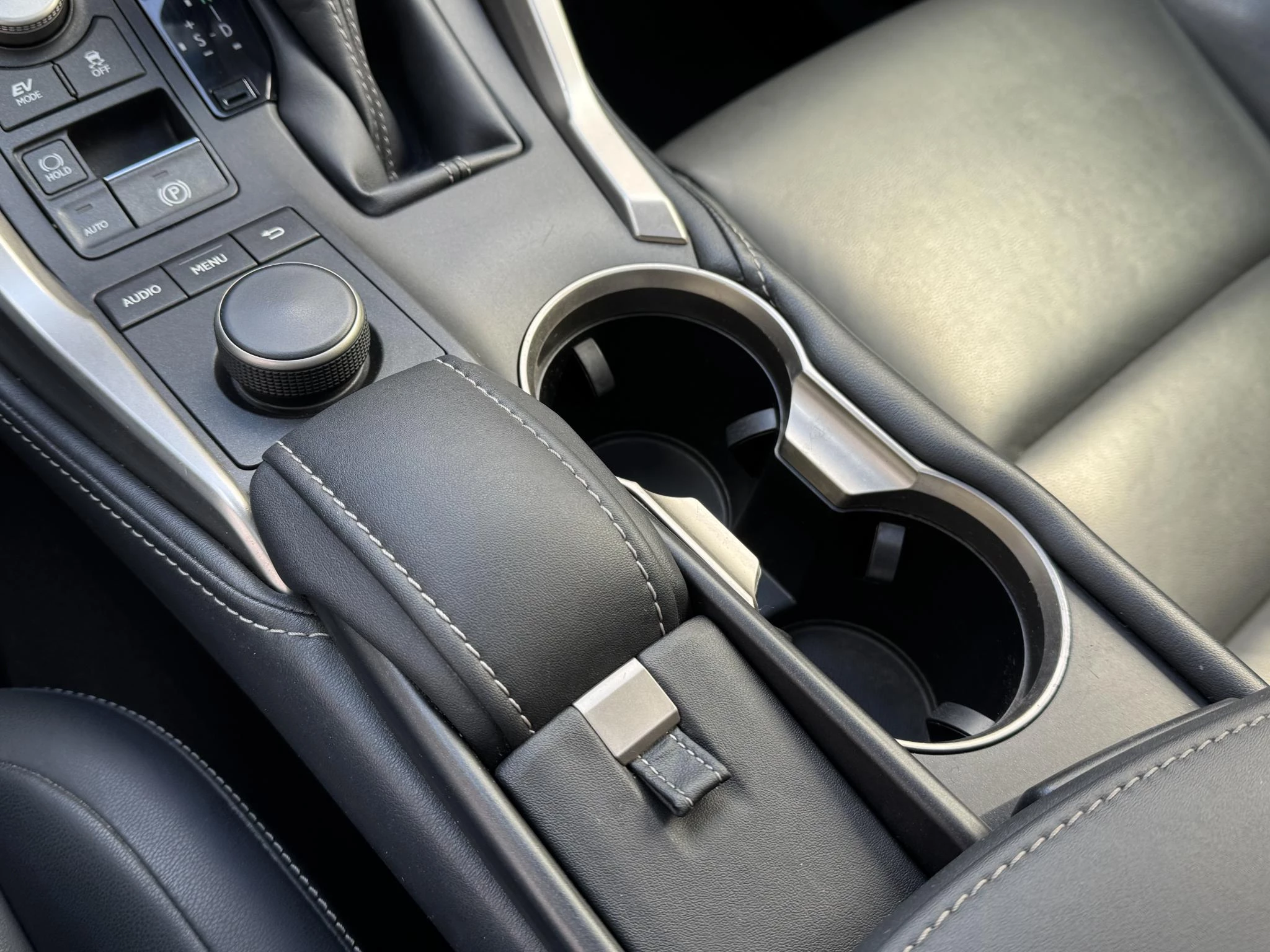 Hoofdafbeelding Lexus NX