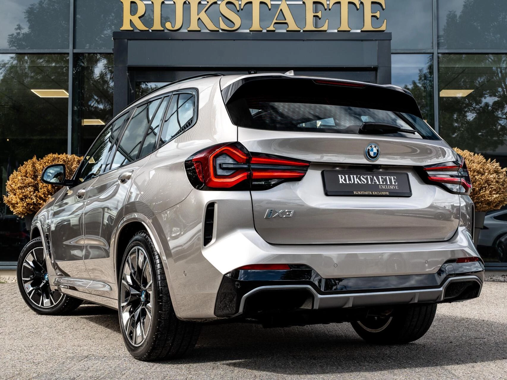 Hoofdafbeelding BMW iX3