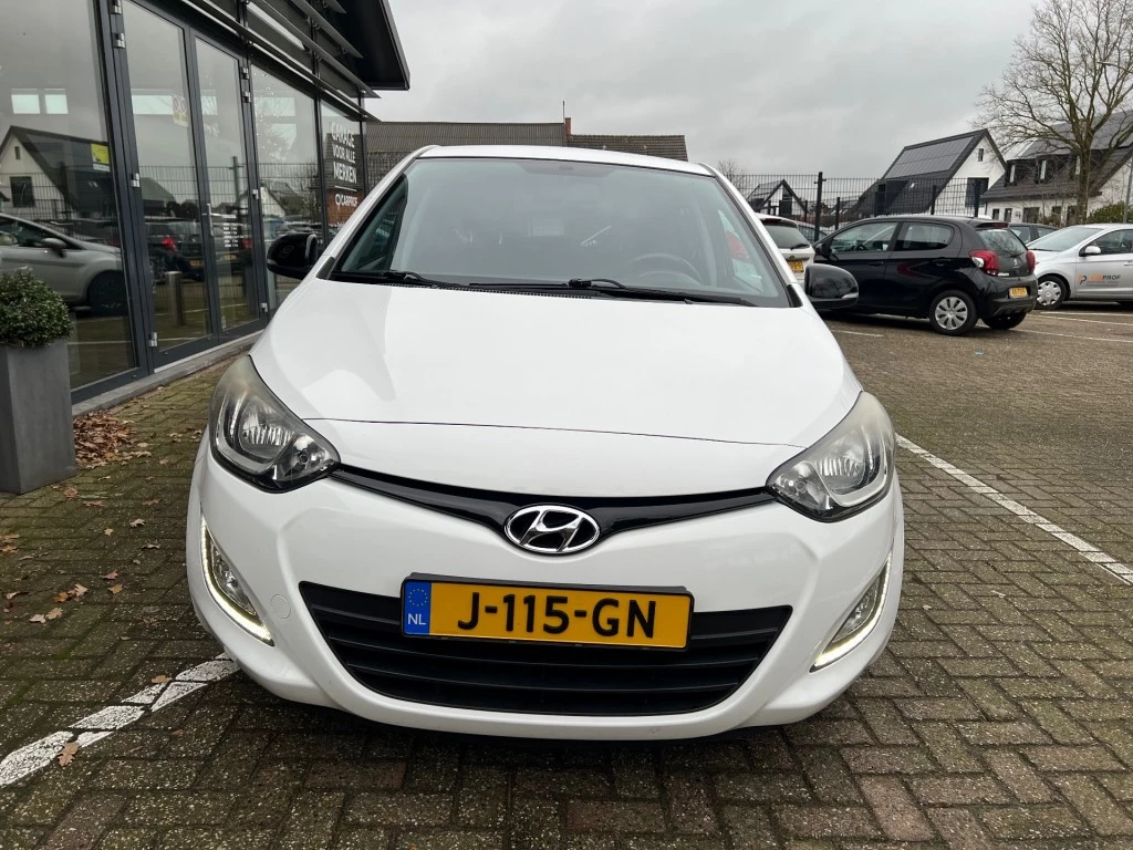Hoofdafbeelding Hyundai i20