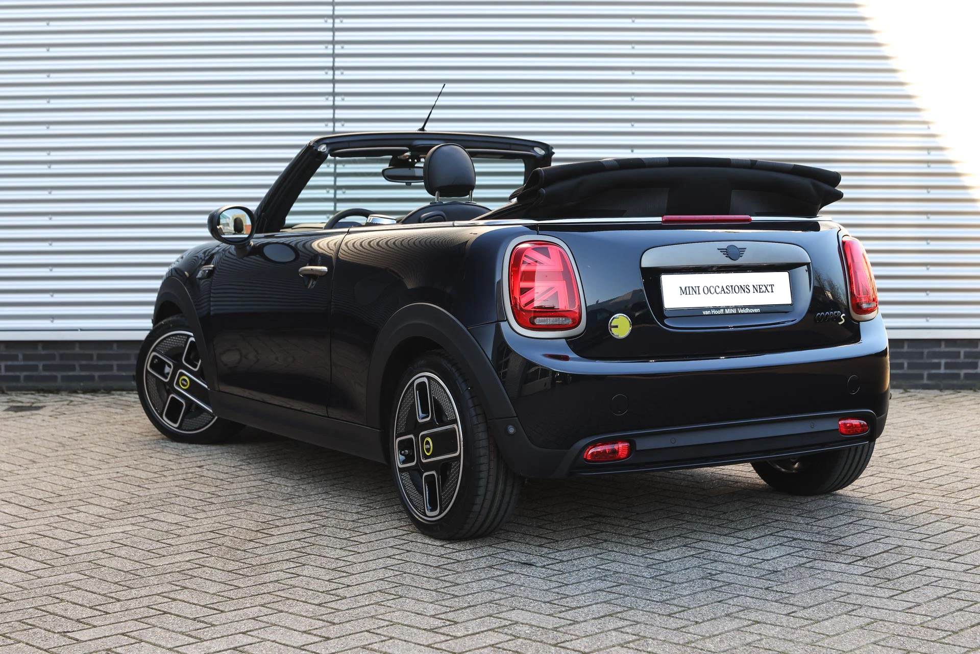 Hoofdafbeelding MINI Cabrio