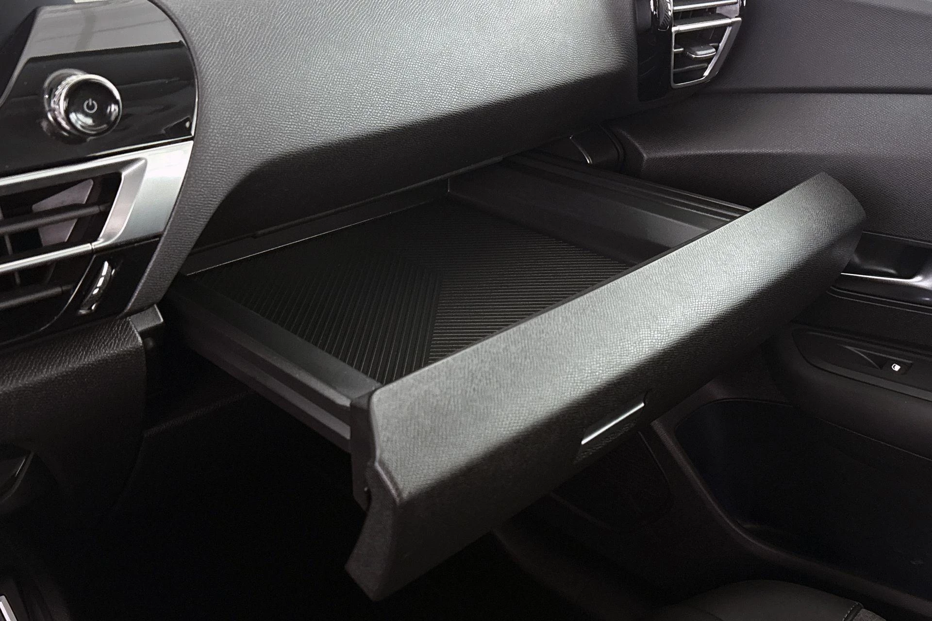 Hoofdafbeelding Citroën ë-C4