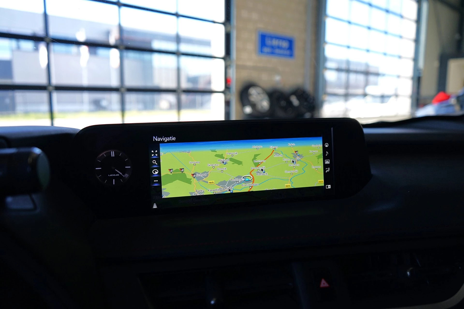 Hoofdafbeelding Lexus UX