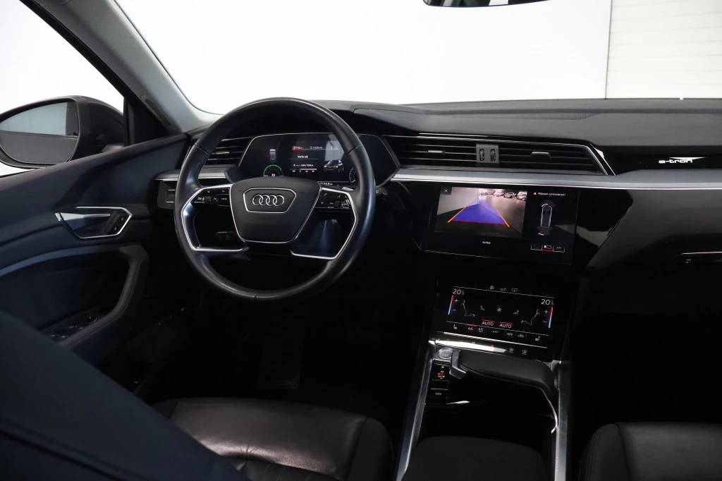 Hoofdafbeelding Audi e-tron