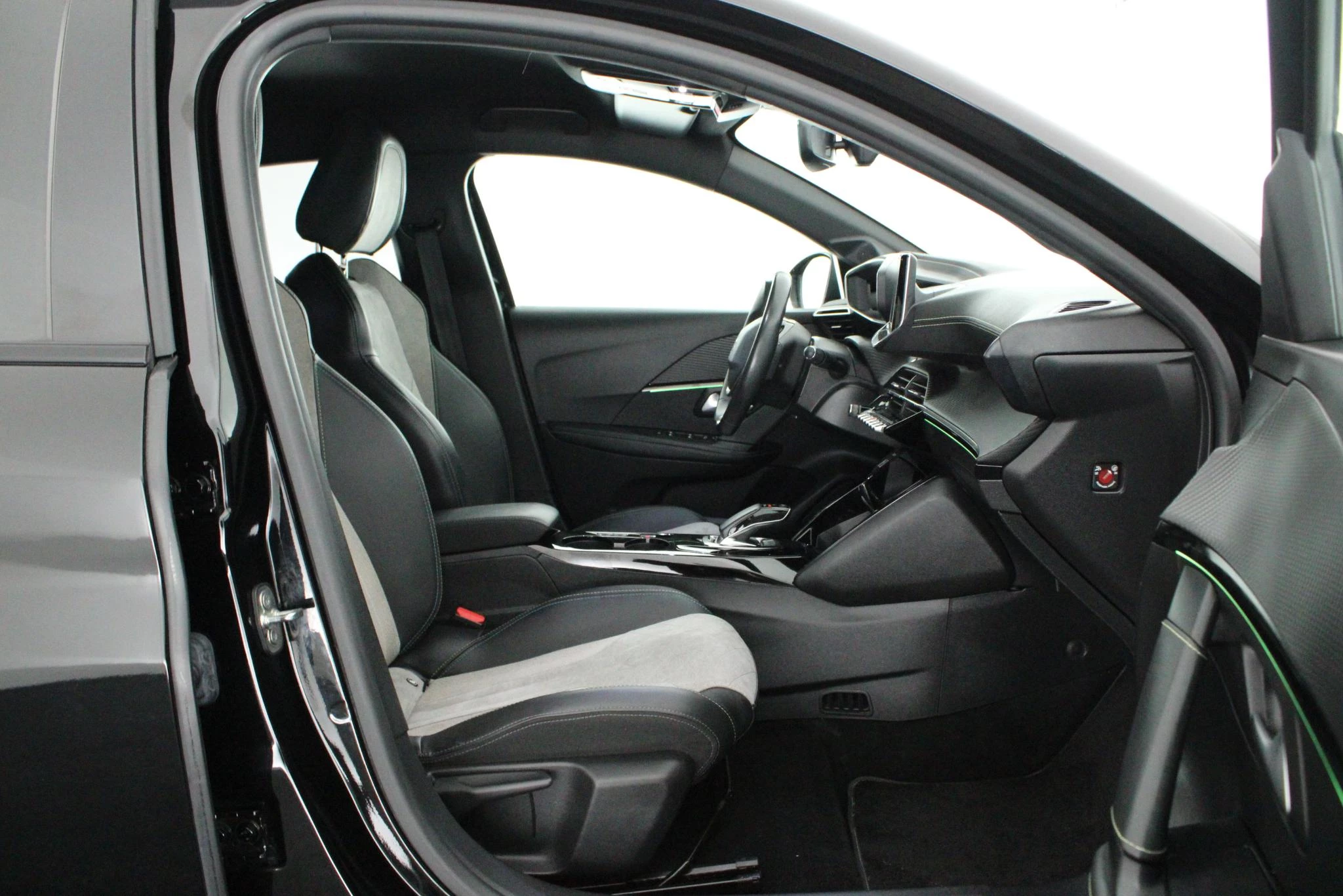 Hoofdafbeelding Peugeot e-208