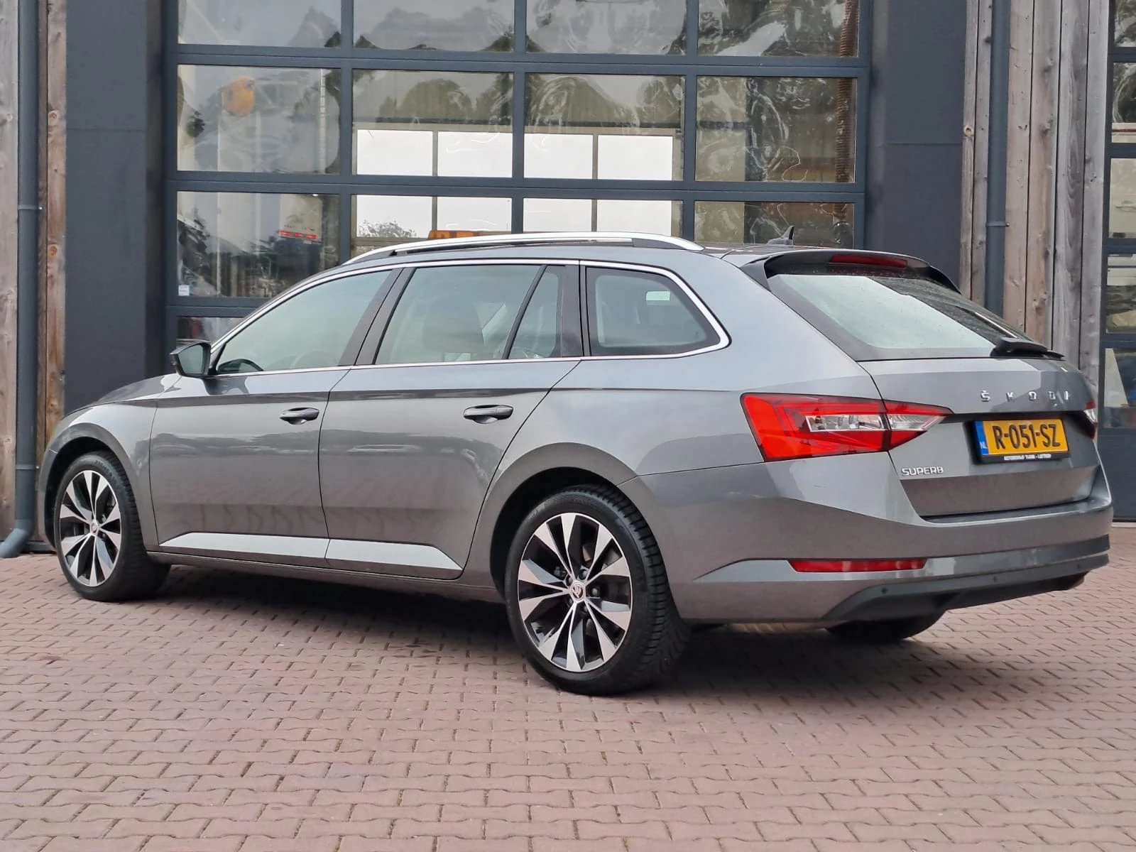 Hoofdafbeelding Škoda Superb