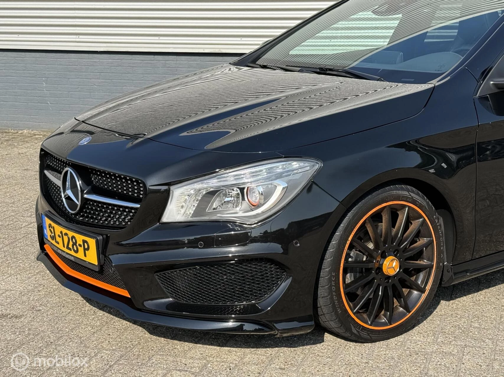Hoofdafbeelding Mercedes-Benz CLA