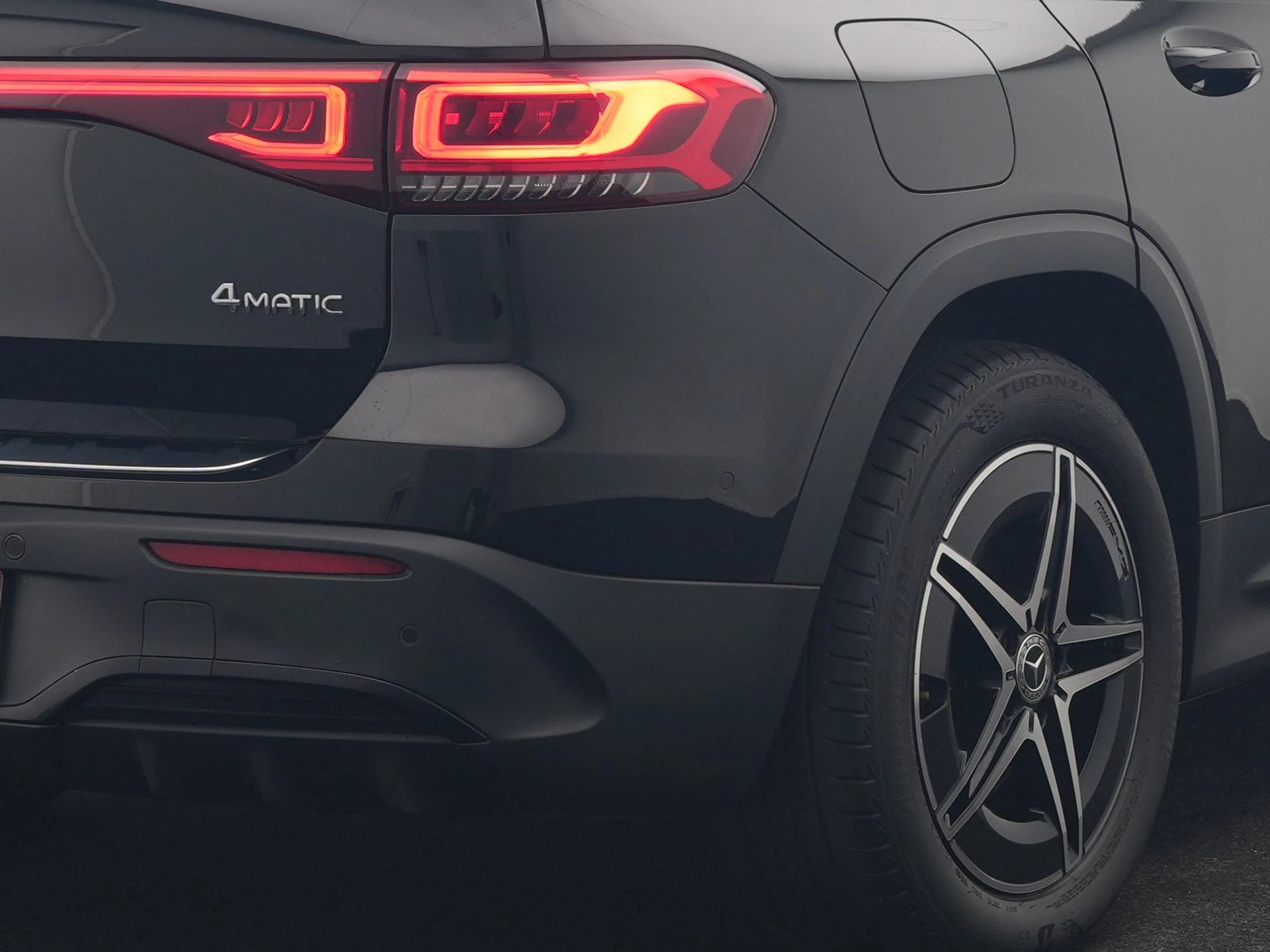 Hoofdafbeelding Mercedes-Benz EQB