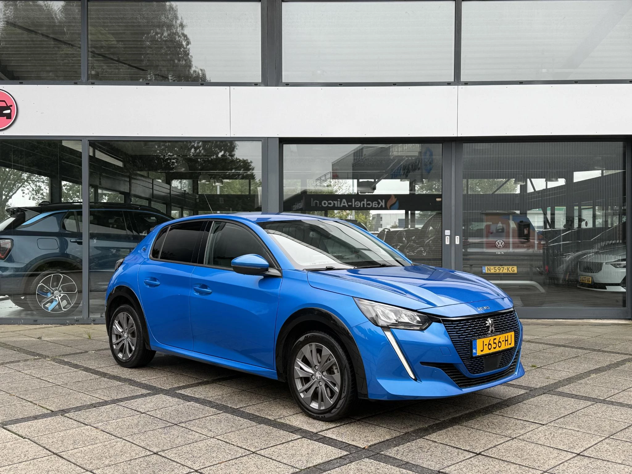 Hoofdafbeelding Peugeot e-208